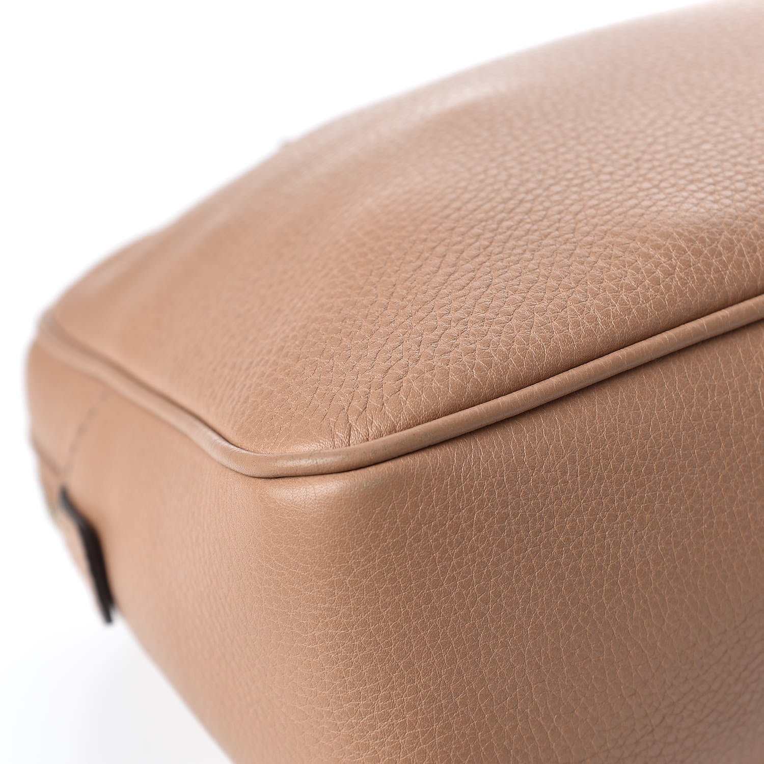 Gucci Pebbled Calfskin Small Soho Bowler Camelia 12 of 14