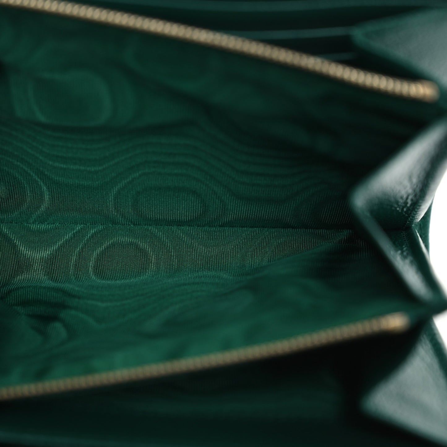 Azalea Calfskin Enamel Matelasse Diagonal Torchon GG Marmont Chain Wallet New Shamrock Emerald