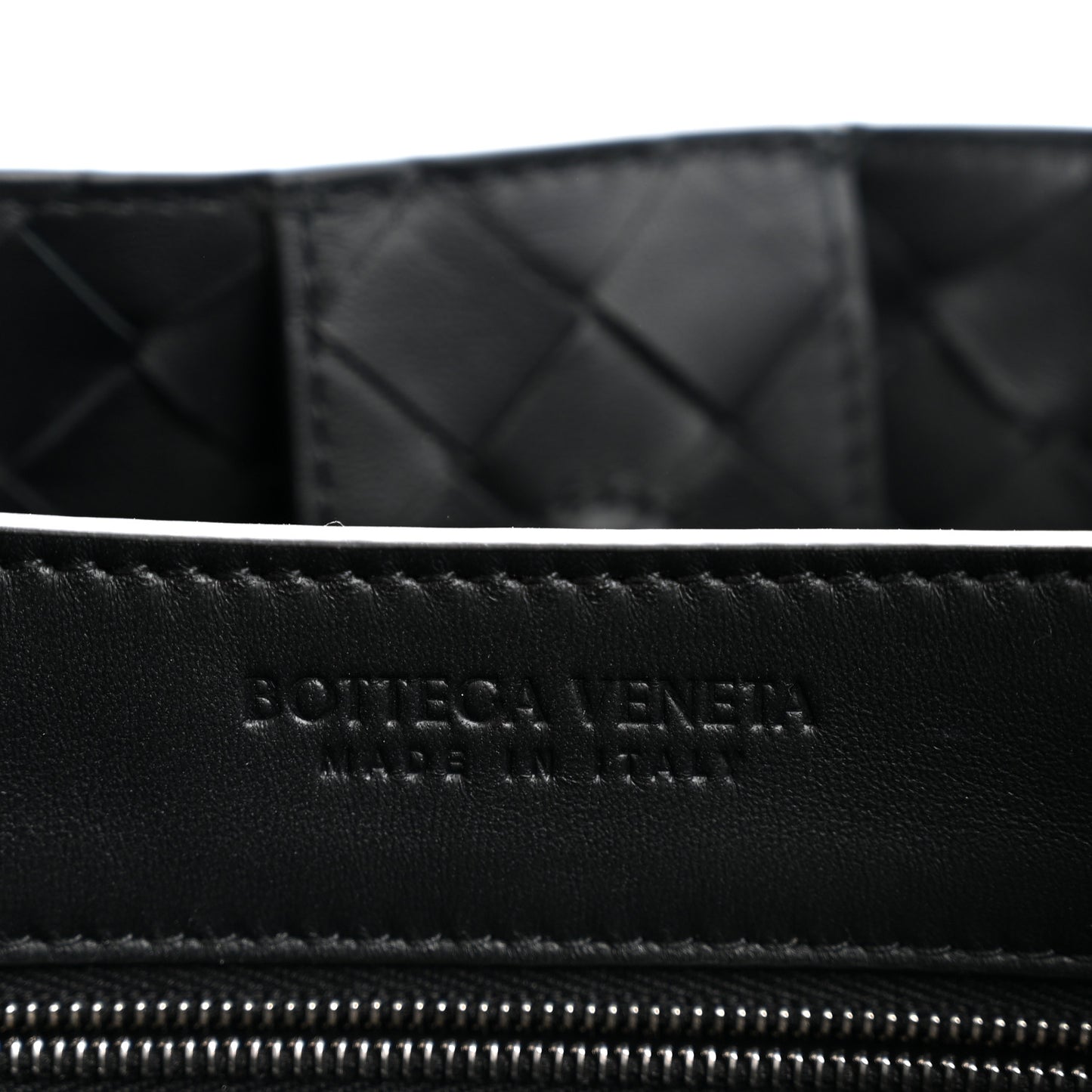 Nappa Intrecciato Medium Andiamo Shoulder Bag Black