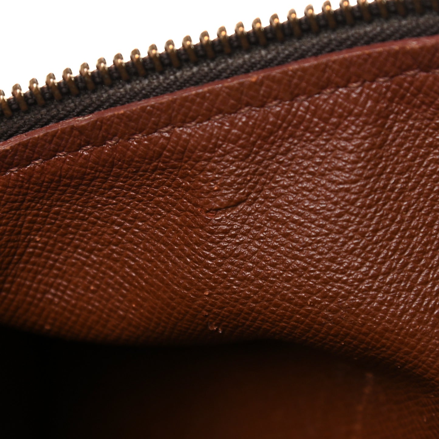 Monogram Papillon 26