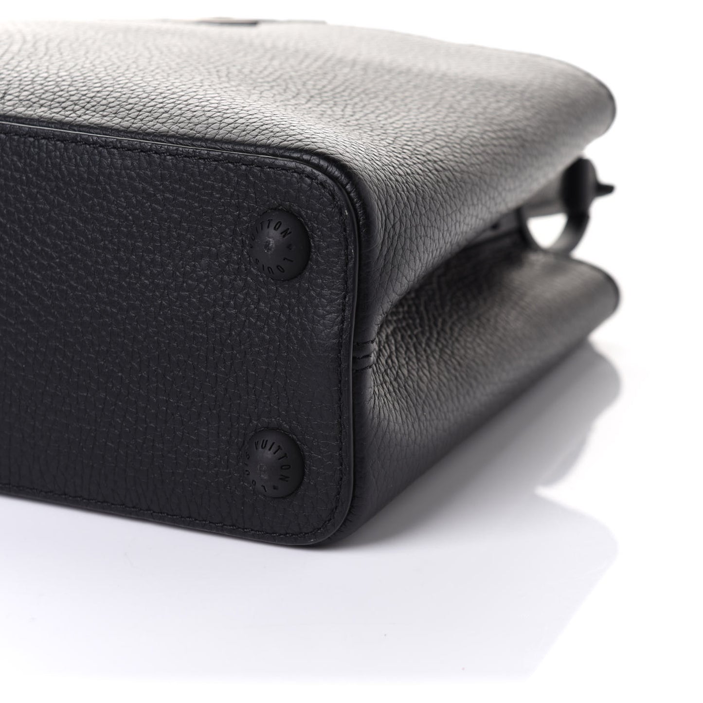 Taurillon Capucines BB Matte Black