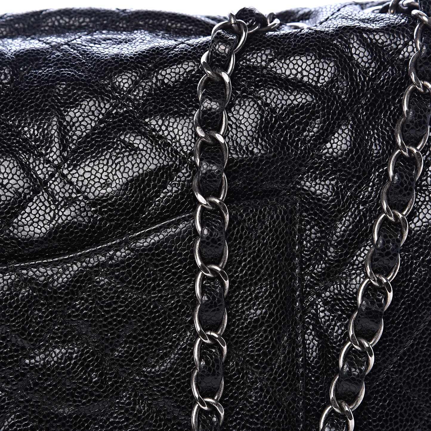 Crumpled Caviar Quilted Maxi Elastic Flap Black