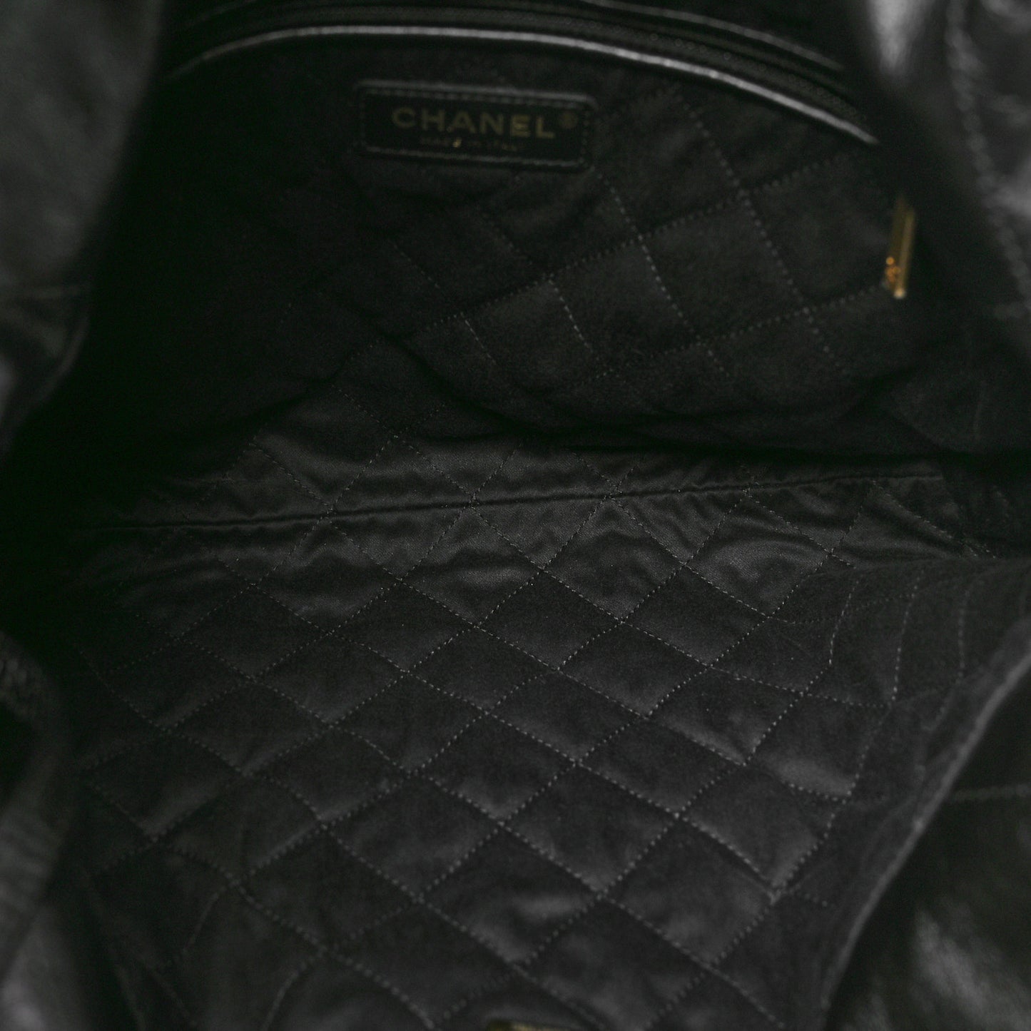 Shiny Calfskin Quilted Small Chanel 22 Black