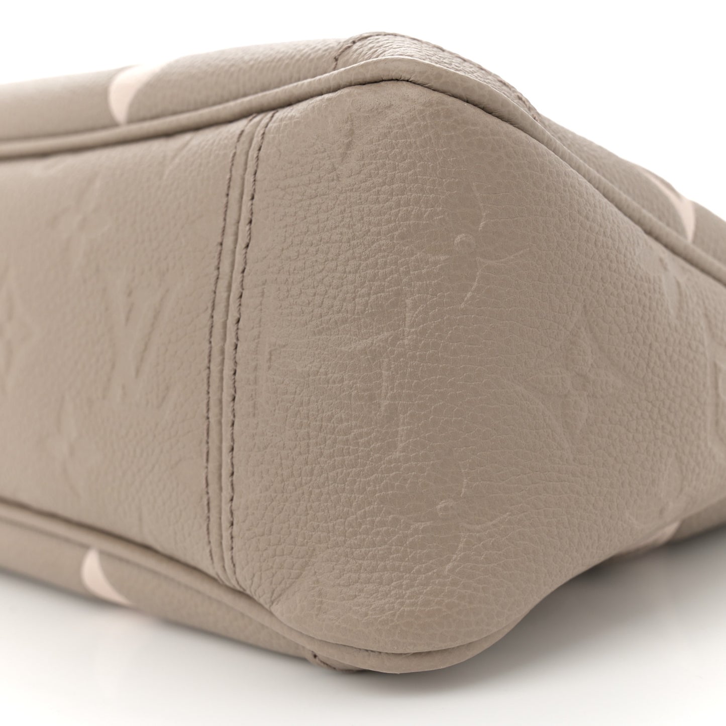 Empreinte Monogram Giant Trianon PM Tourterelle Creme