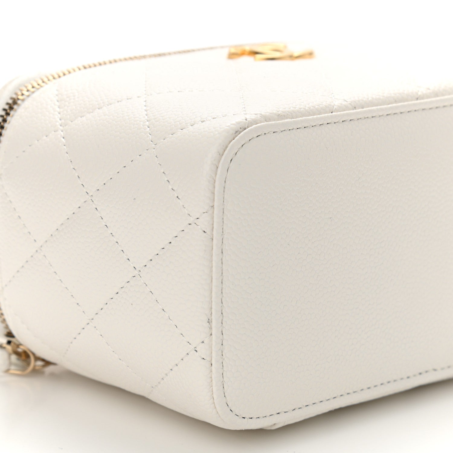 Chanel Shiny Caviar Quilted Pick Me Up Vanity Case White 10 of 12
