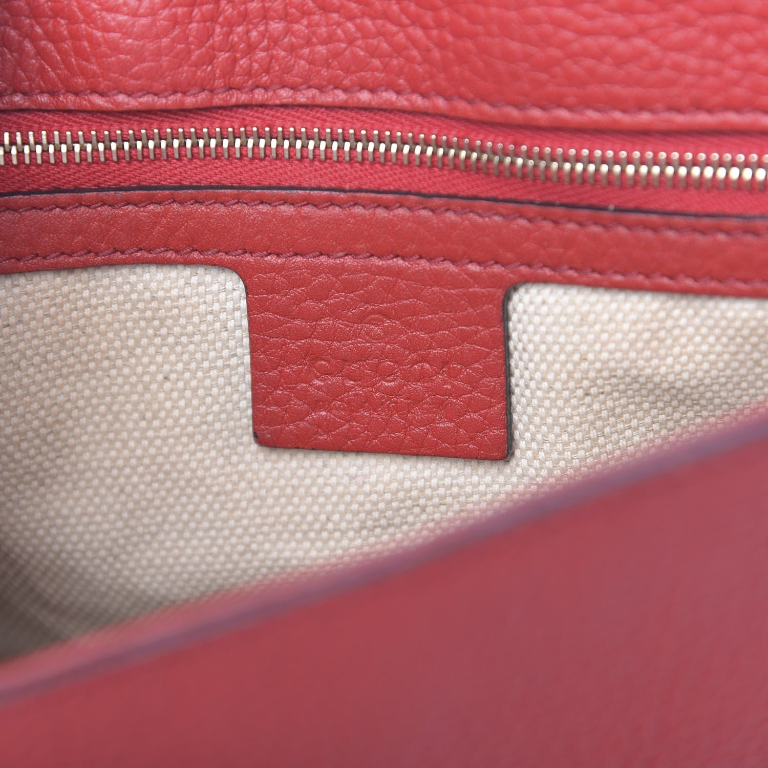 Gucci Pebbled Calfskin Medium Soho Flap Crossbody Vibrant Red 6 of 10