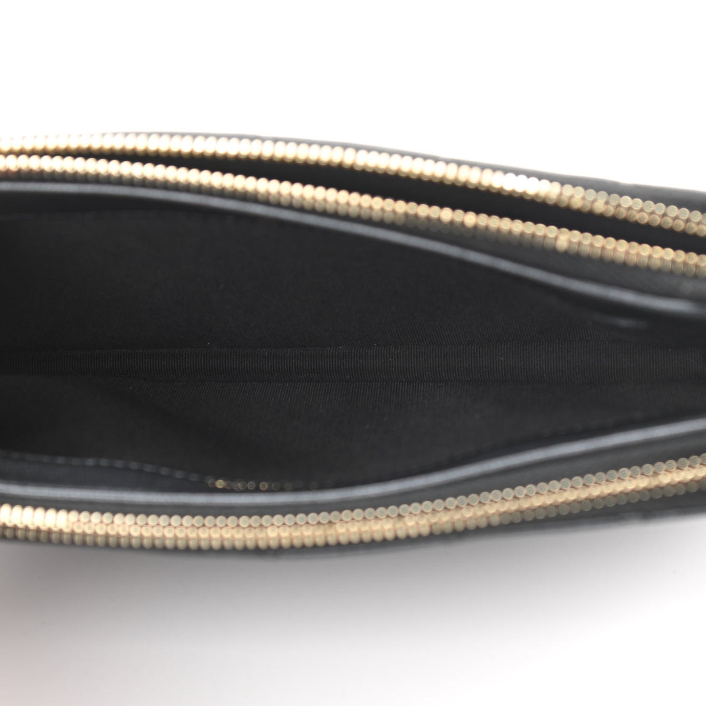 Iridescent Lambskin Quilted Pearl Clutch With Chain Black