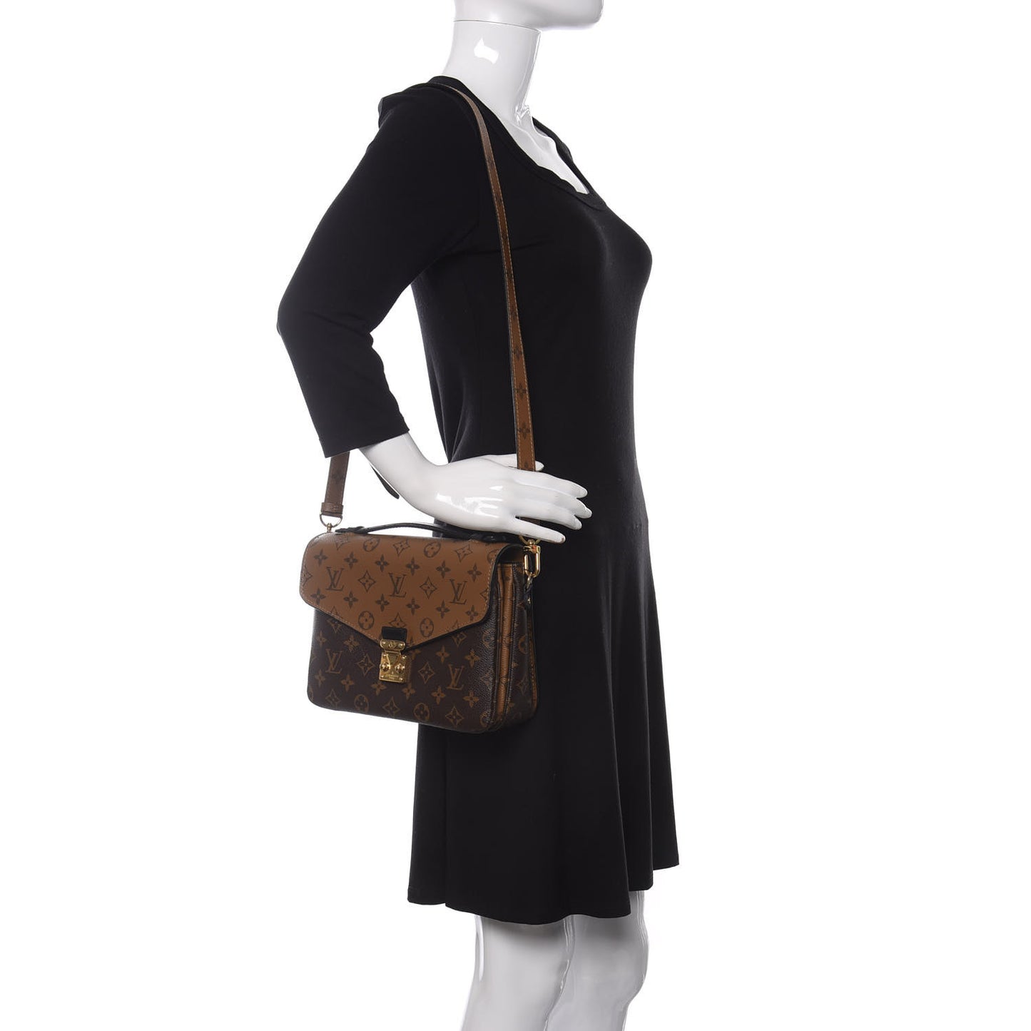 Reverse Monogram Pochette Metis