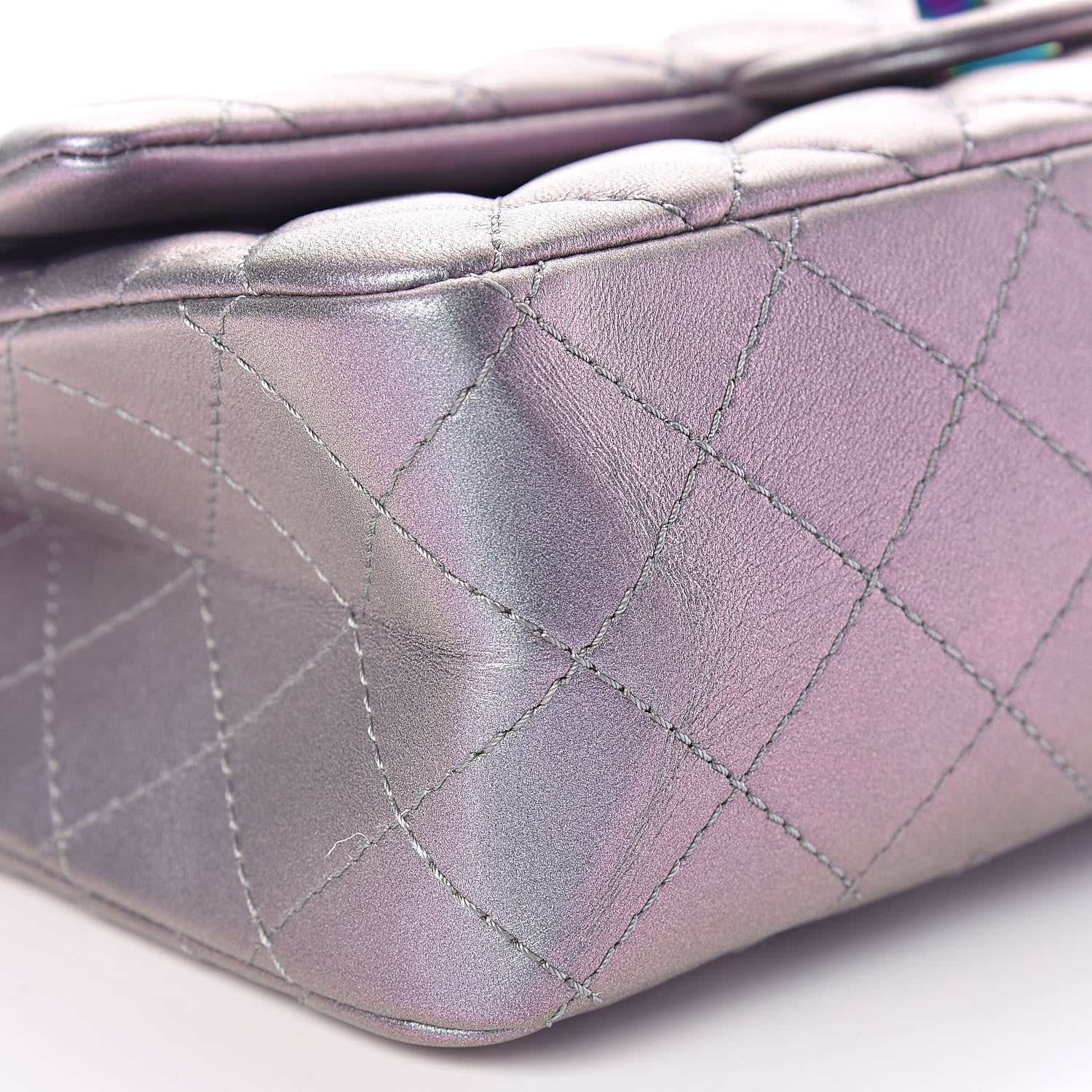 Chanel Iridescent Lambskin Quilted 2.55 Reissue 226 Flap Light Purple 9 of 13