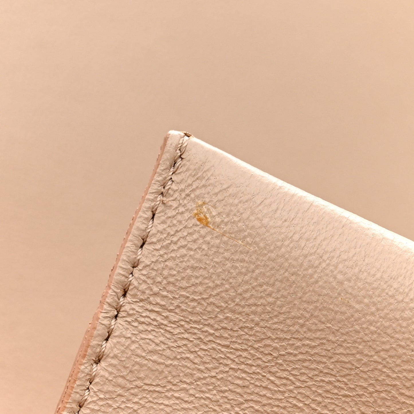 Smooth Calfskin Suede Medium Trapeze Dune