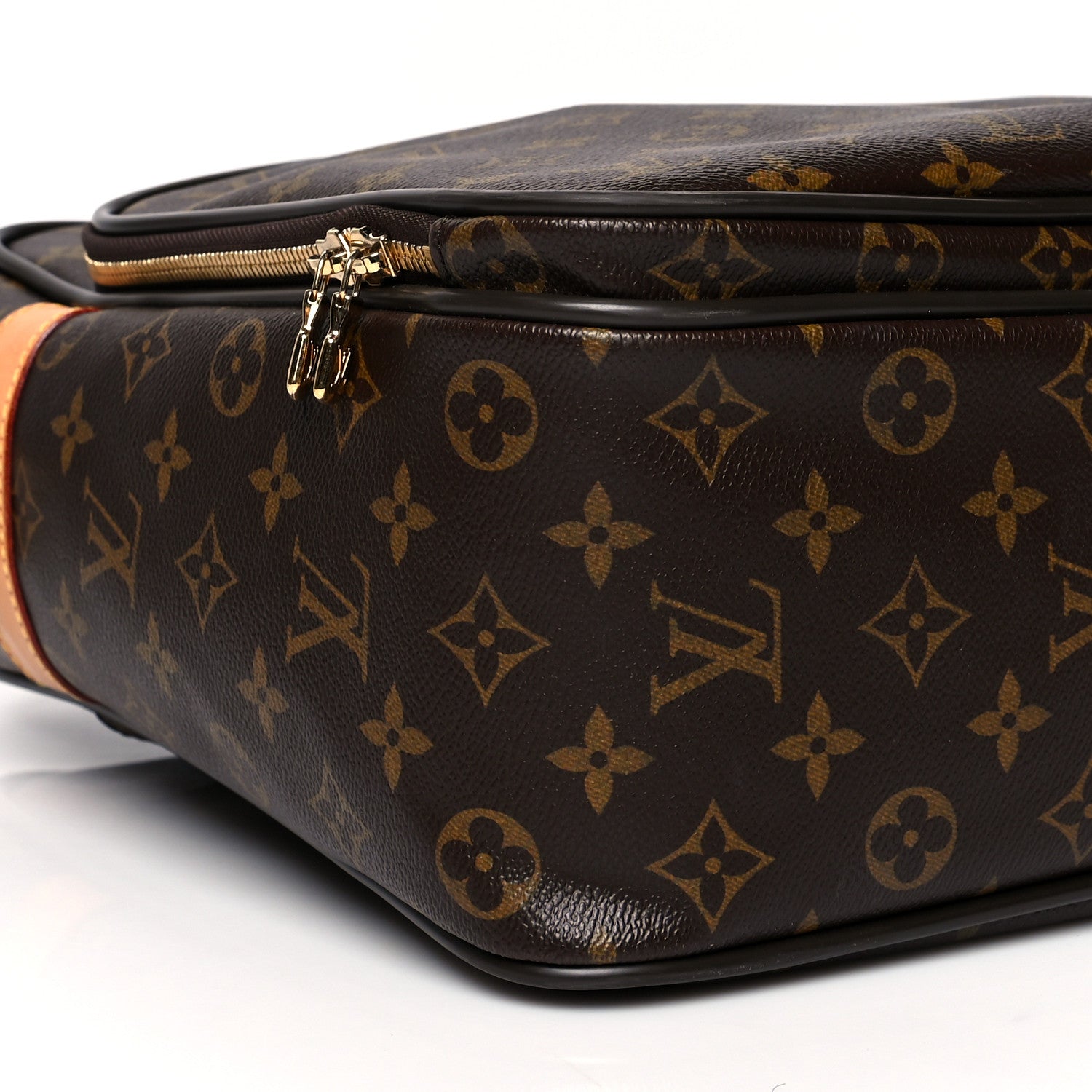 Louis Vuitton Monogram Icare Bag 8 of 9