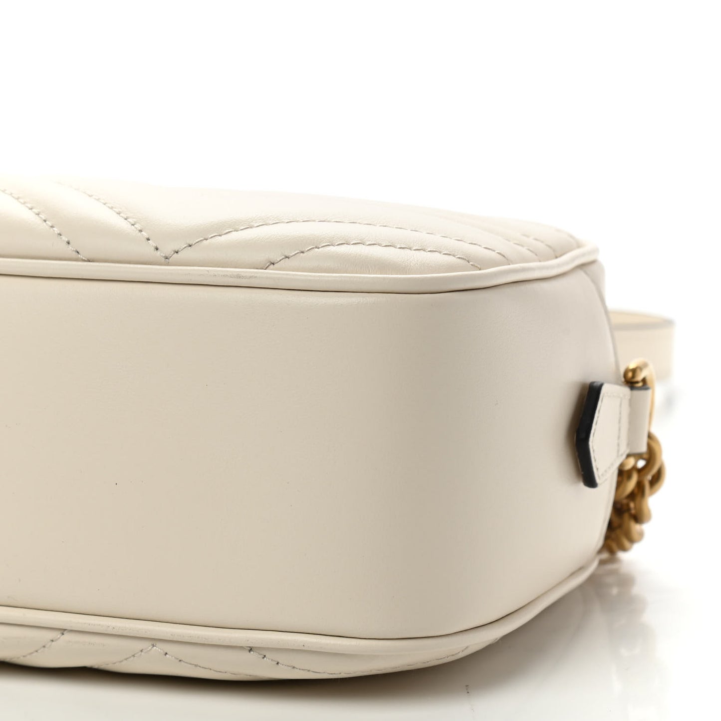 Calfskin Matelasse Small GG Marmont Chain Shoulder Bag White