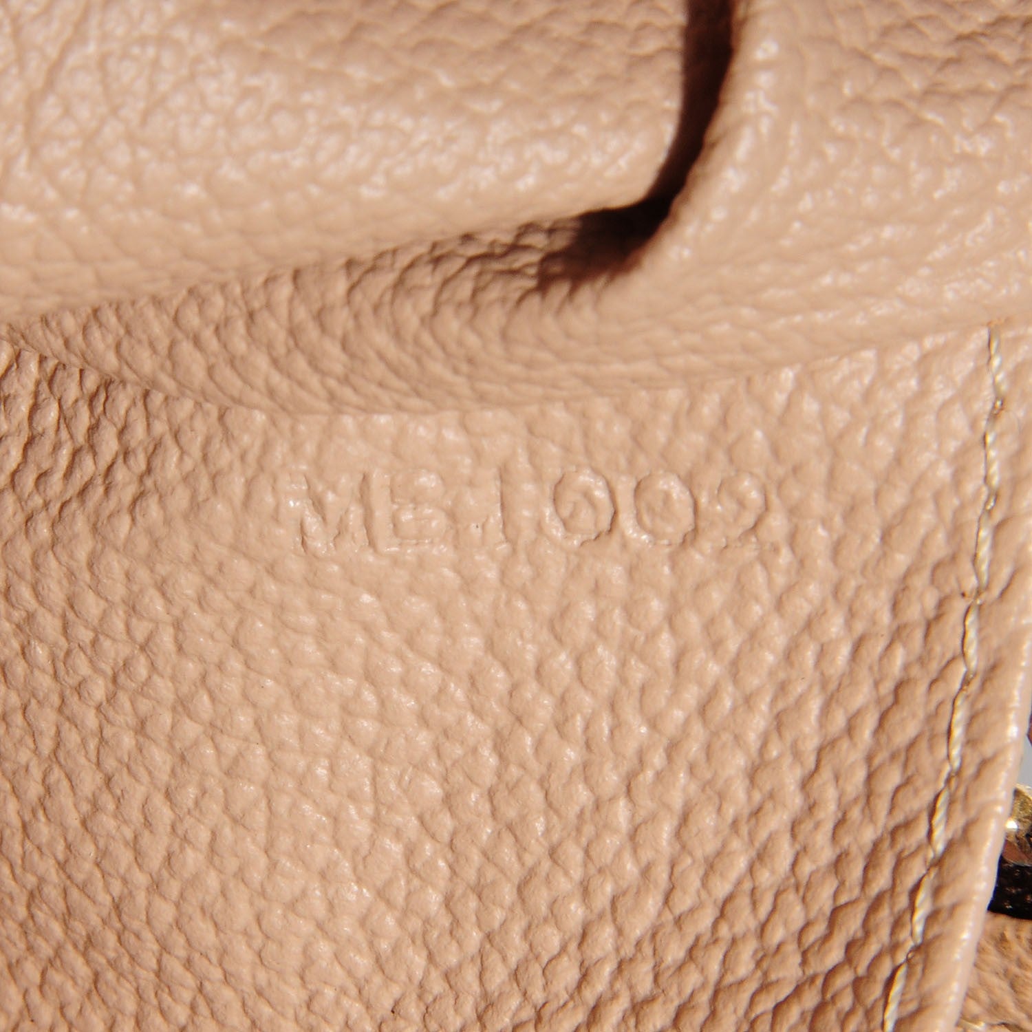 Louis Vuitton Monogram Trousse 23 7 of 7