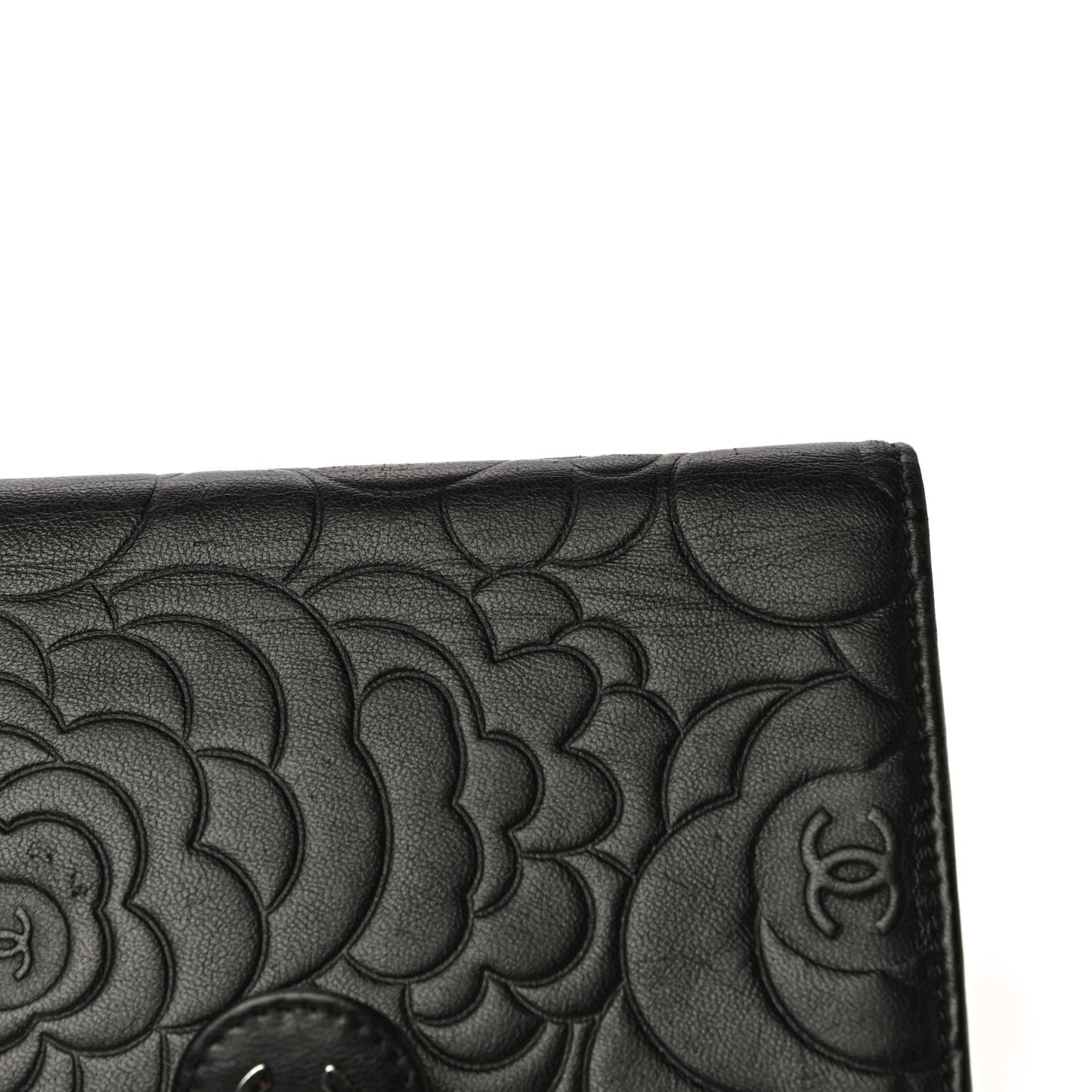 Lambskin Camellia Embossed Zipped Pocket Wallet Black
