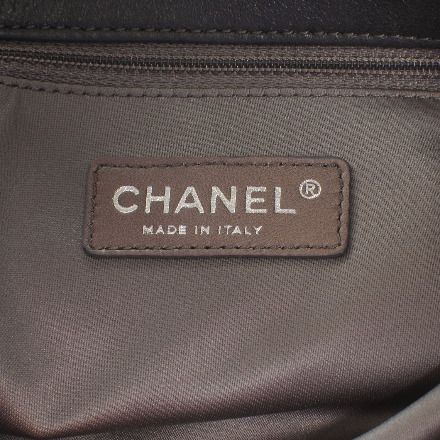 Chanel Leather Bubble Quilt Hobo Grey 5 of 9