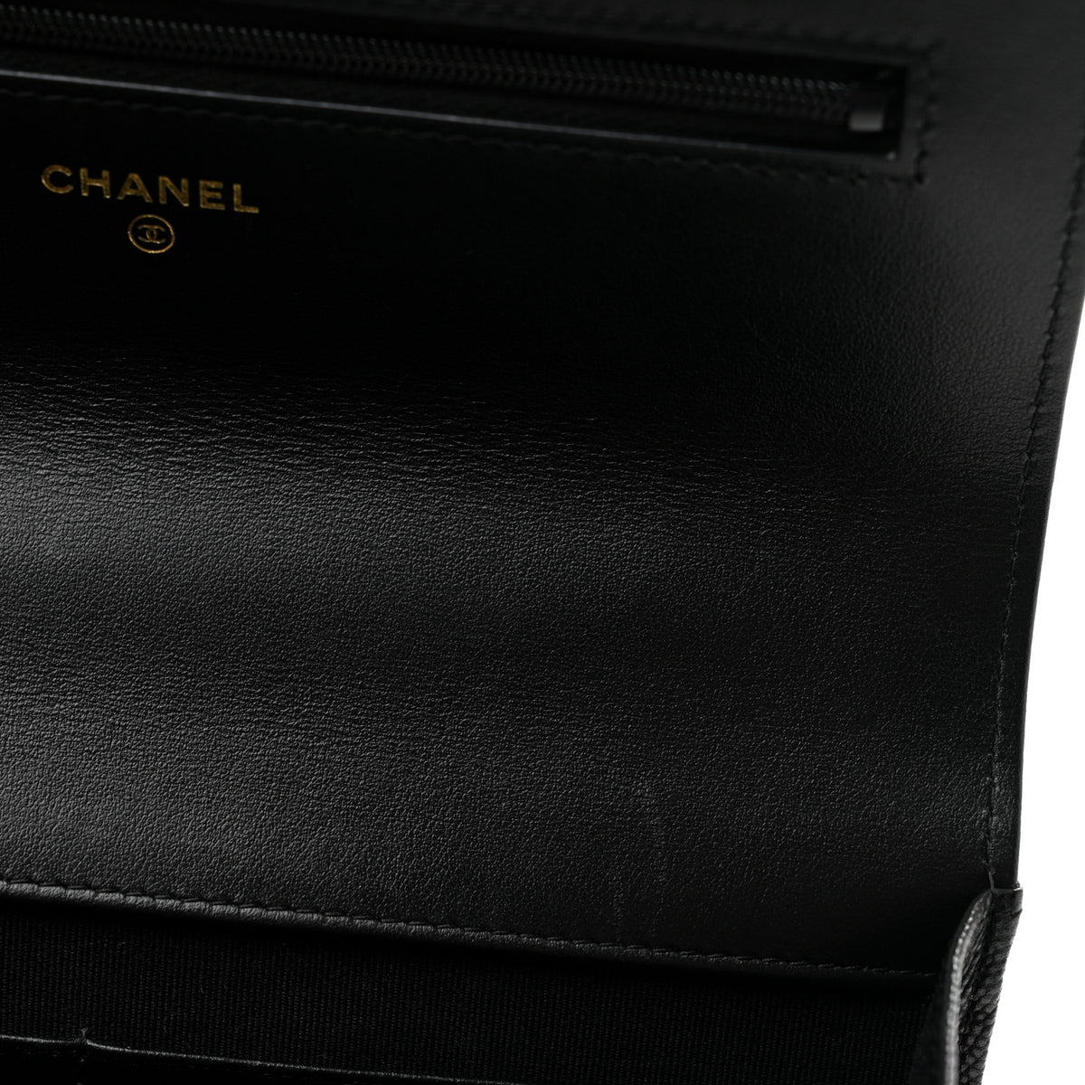 Shiny Caviar Quilted Pick Me Up Wallet On Chain WOC Black