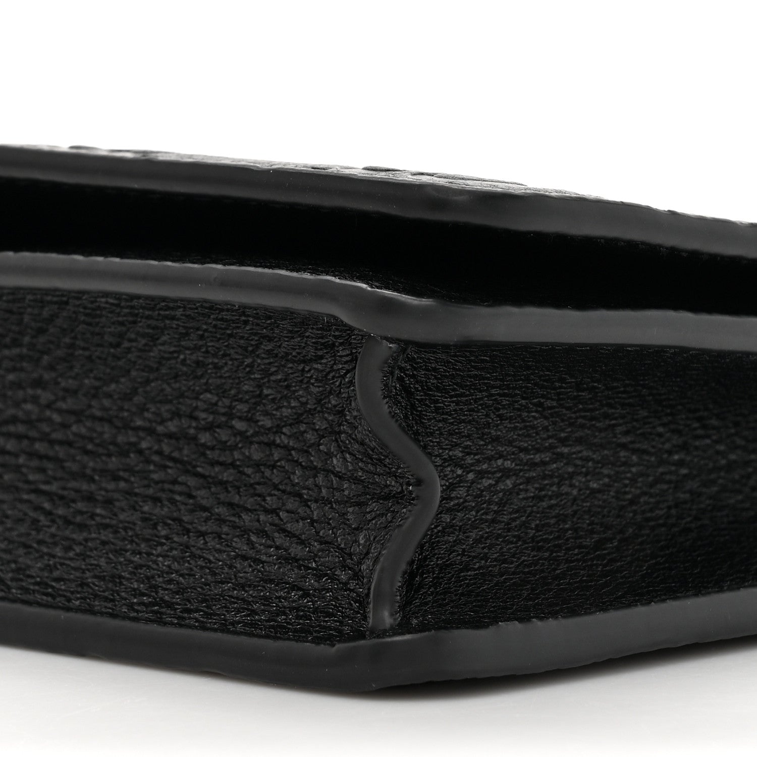 Gucci GG Grainy Calfskin Emblem Wallet On Chain Black 9 of 11