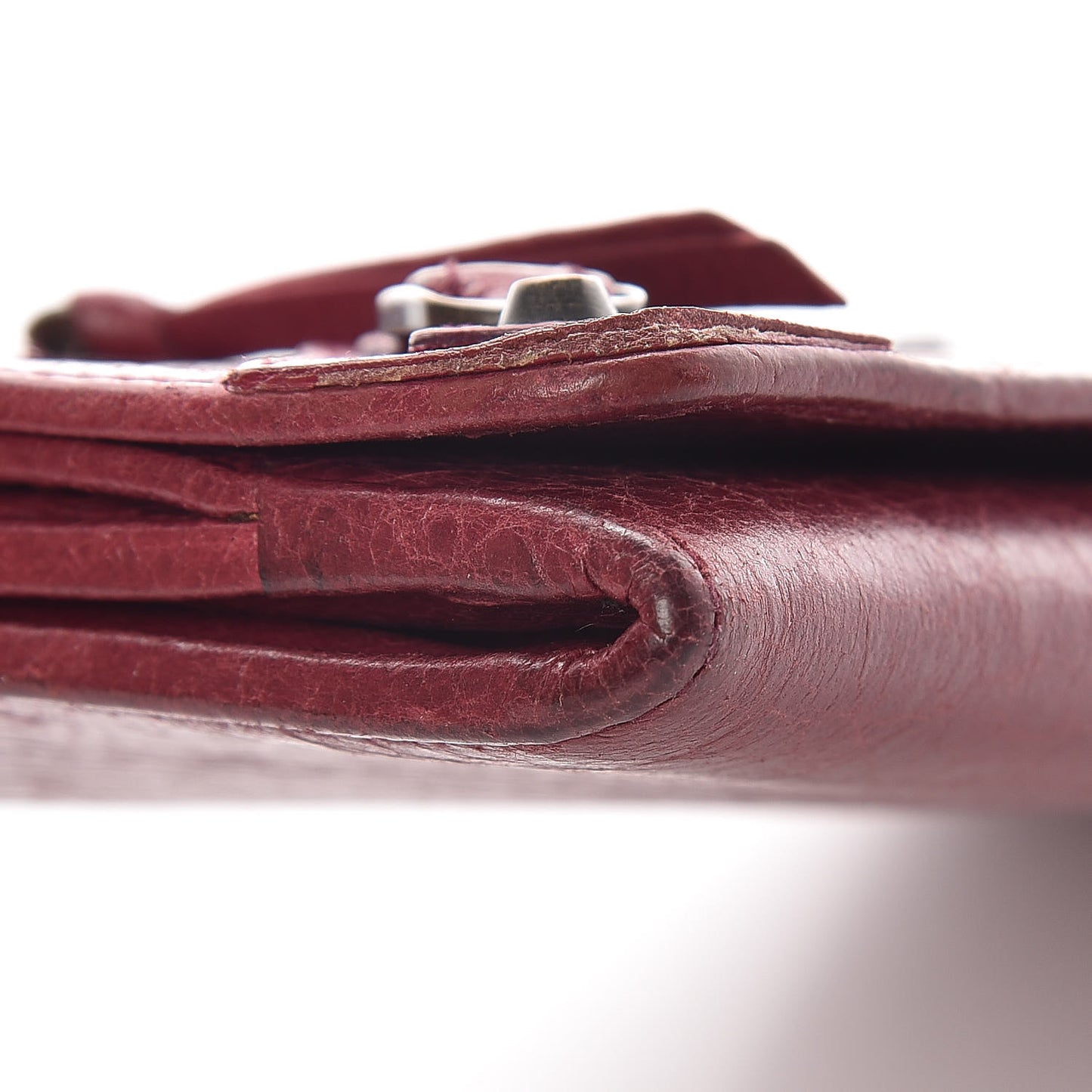 Agneau Classic Hardware Money Wallet Cassis