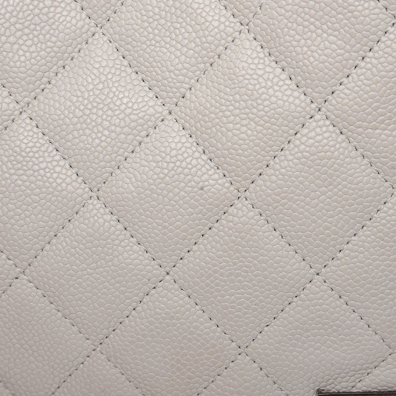 Chanel Caviar Quilted 2.55 Reissue 226 Flap White 17 of 20