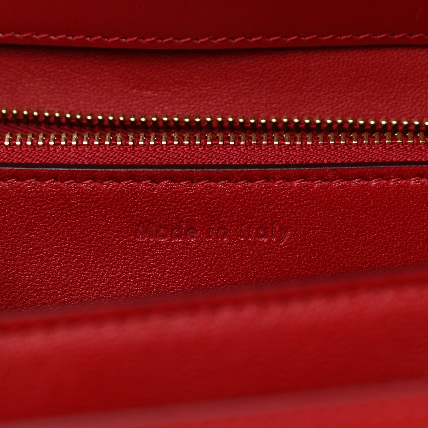 Box Calfskin Medium Classic Box Flap Bag Red