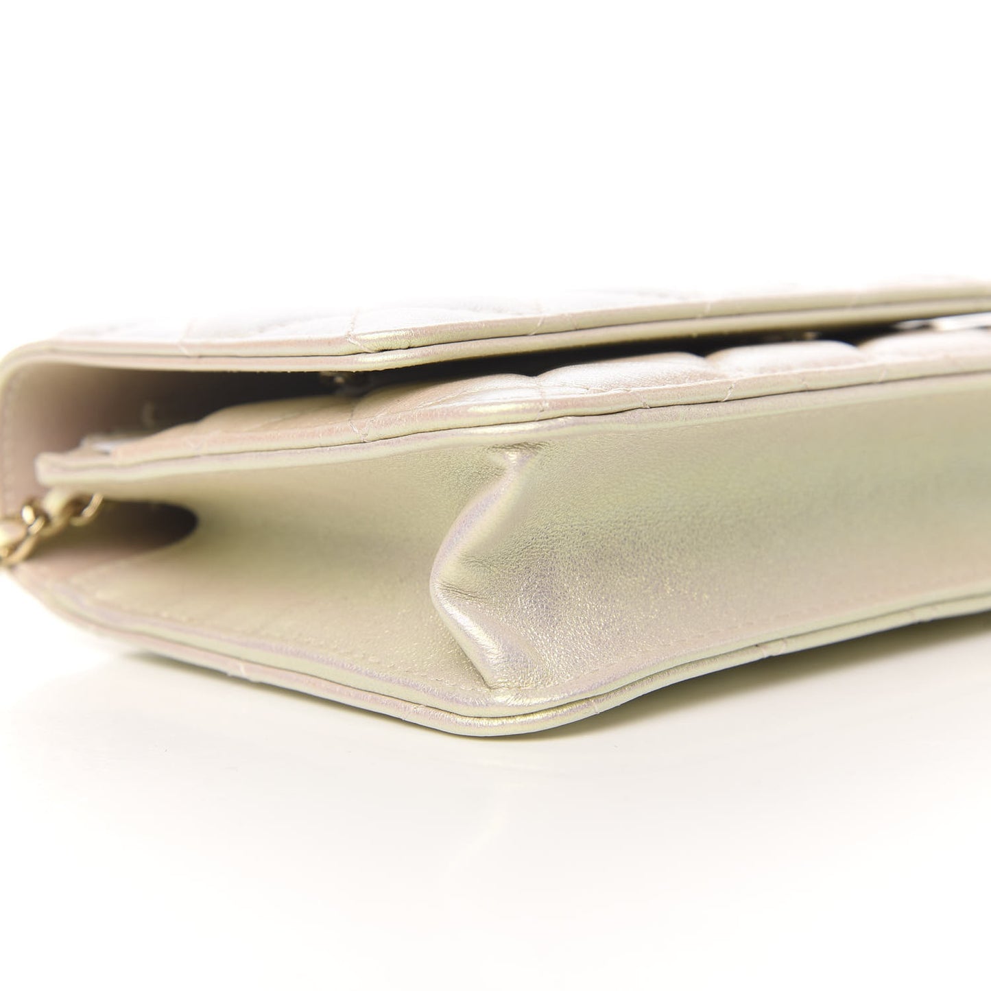 Iridescent Lambskin Quilted Wallet On Chain WOC Ivory