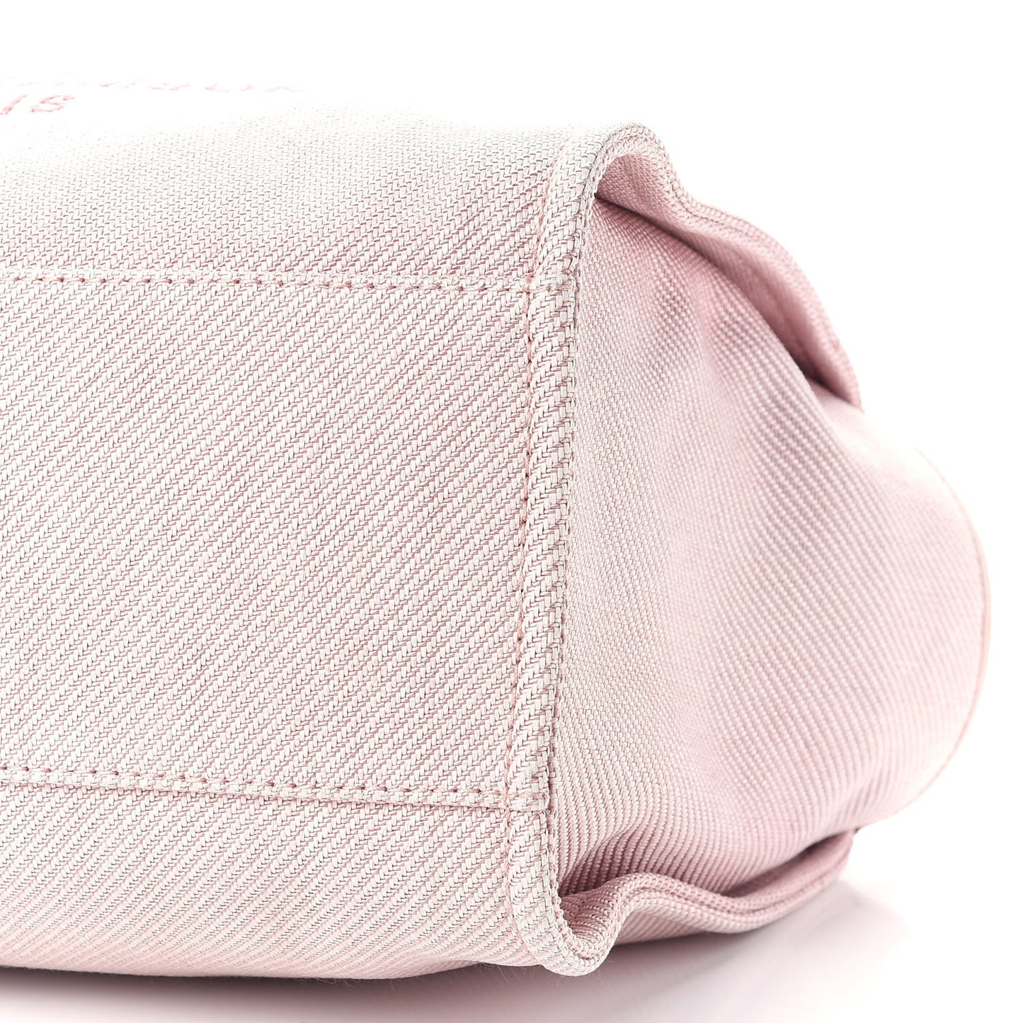 Mixed Fibers Calfskin Medium Deauville Tote Rose Pink