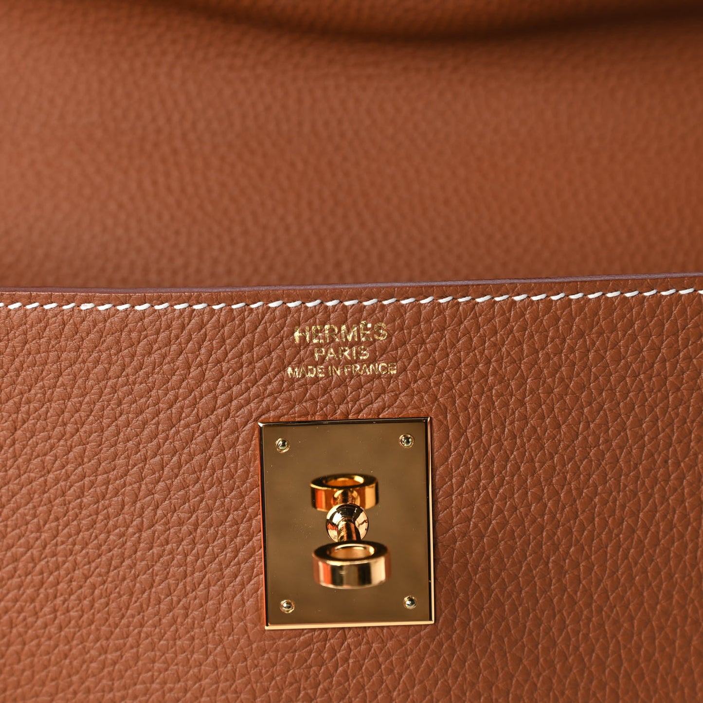 Togo Kelly Retourne 32 Gold