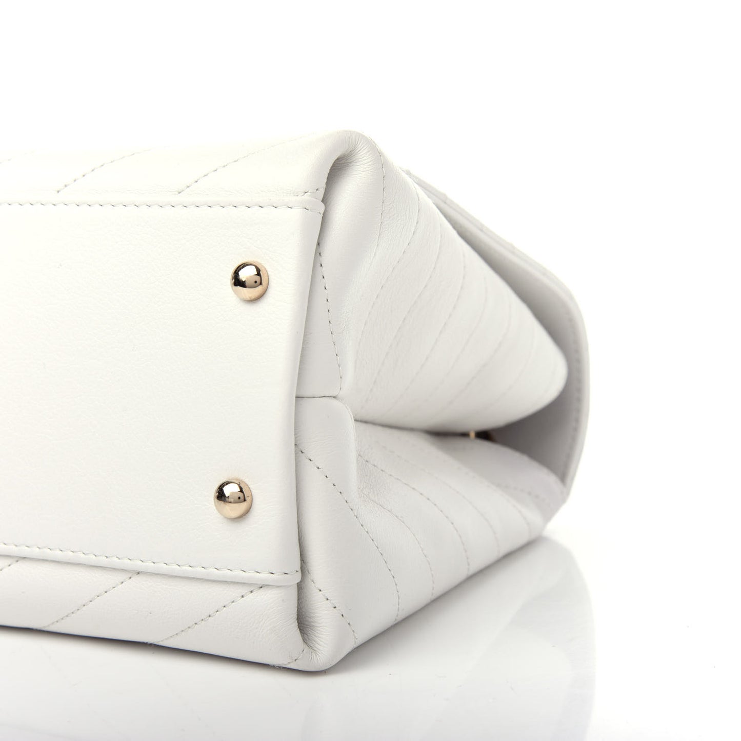 Grained Calfskin Stitched Medium Chevron Chic Top Handle Flap White