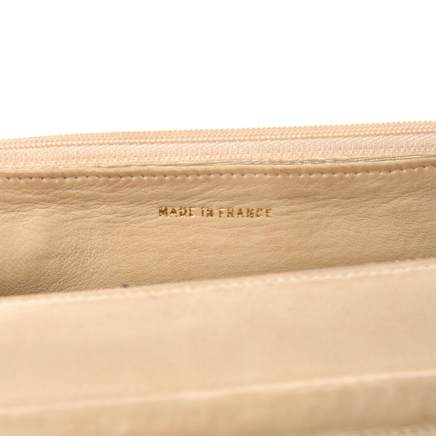 Caviar Timeless CC Wallet on Chain WOC Beige Clair
