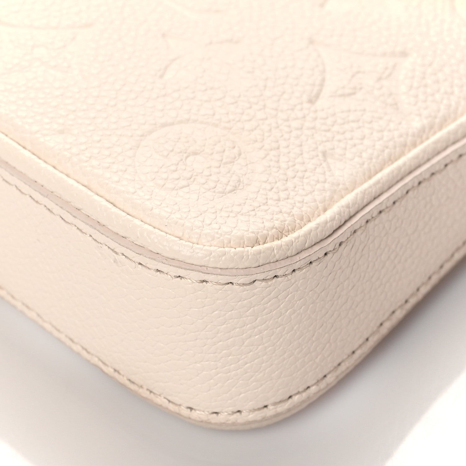 Louis Vuitton Empreinte Easy Pouch On Strap Cream 9 of 10