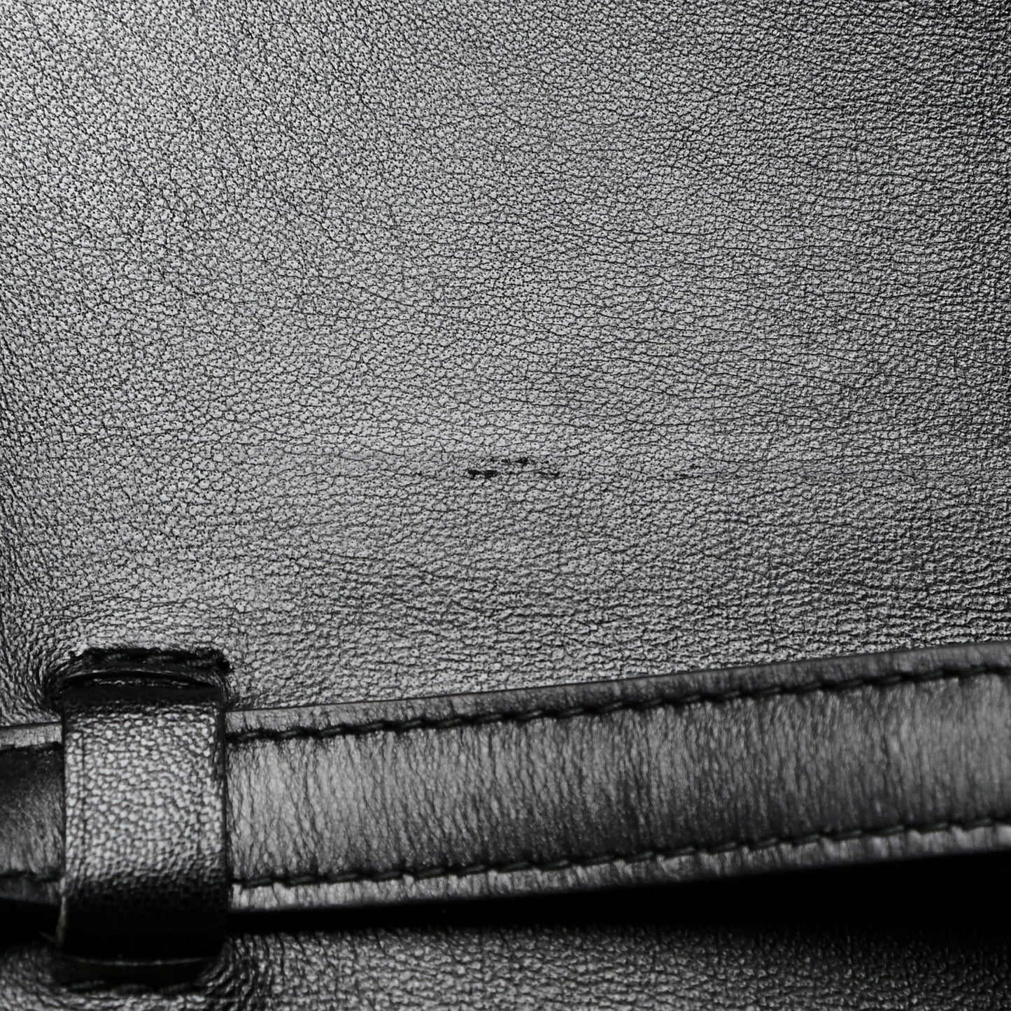 Box Calfskin Medium Classic Box Flap Bag Black