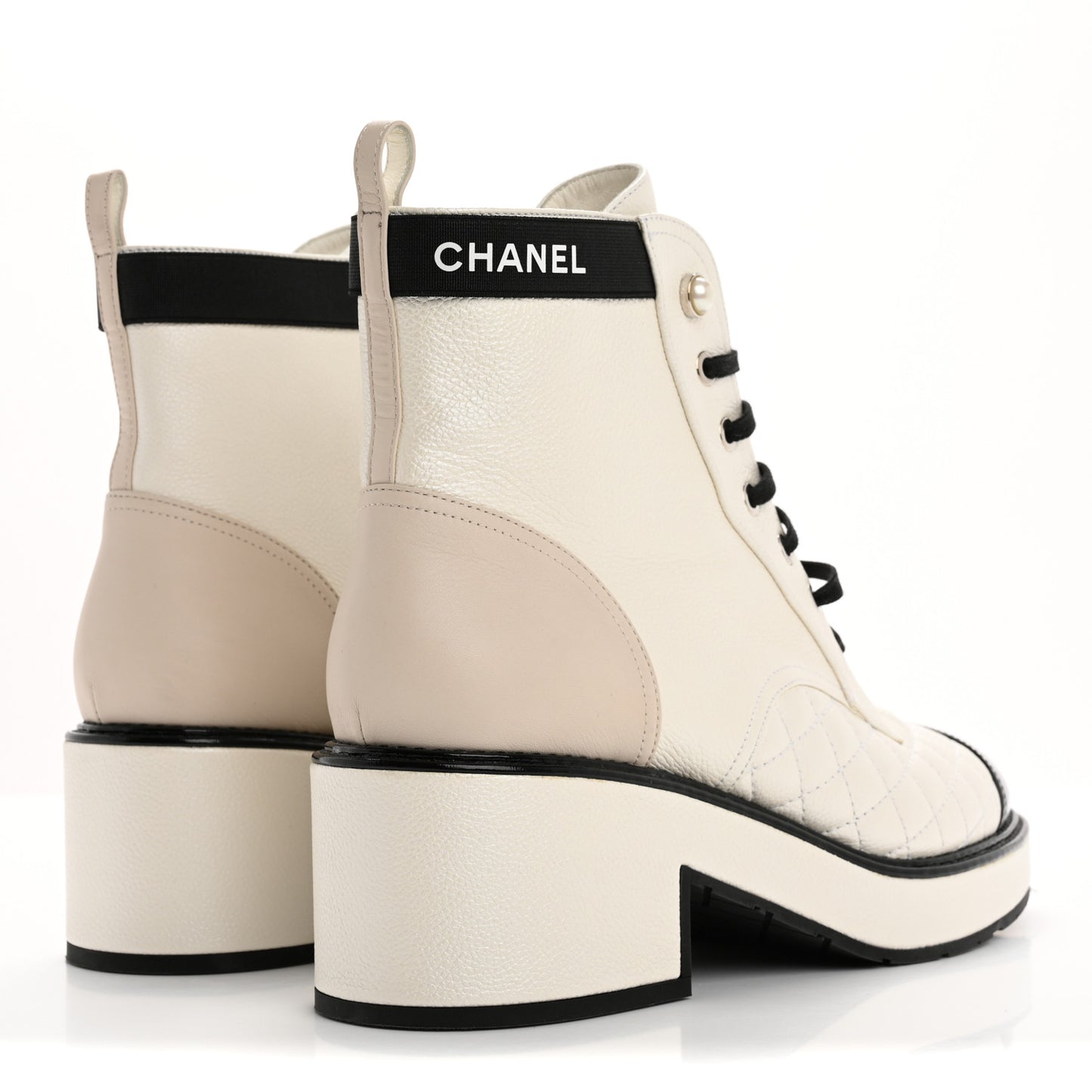 Pearly Calfskin Patent Calfskin Quilted Lace Up Boots 41 White Light Gray Black