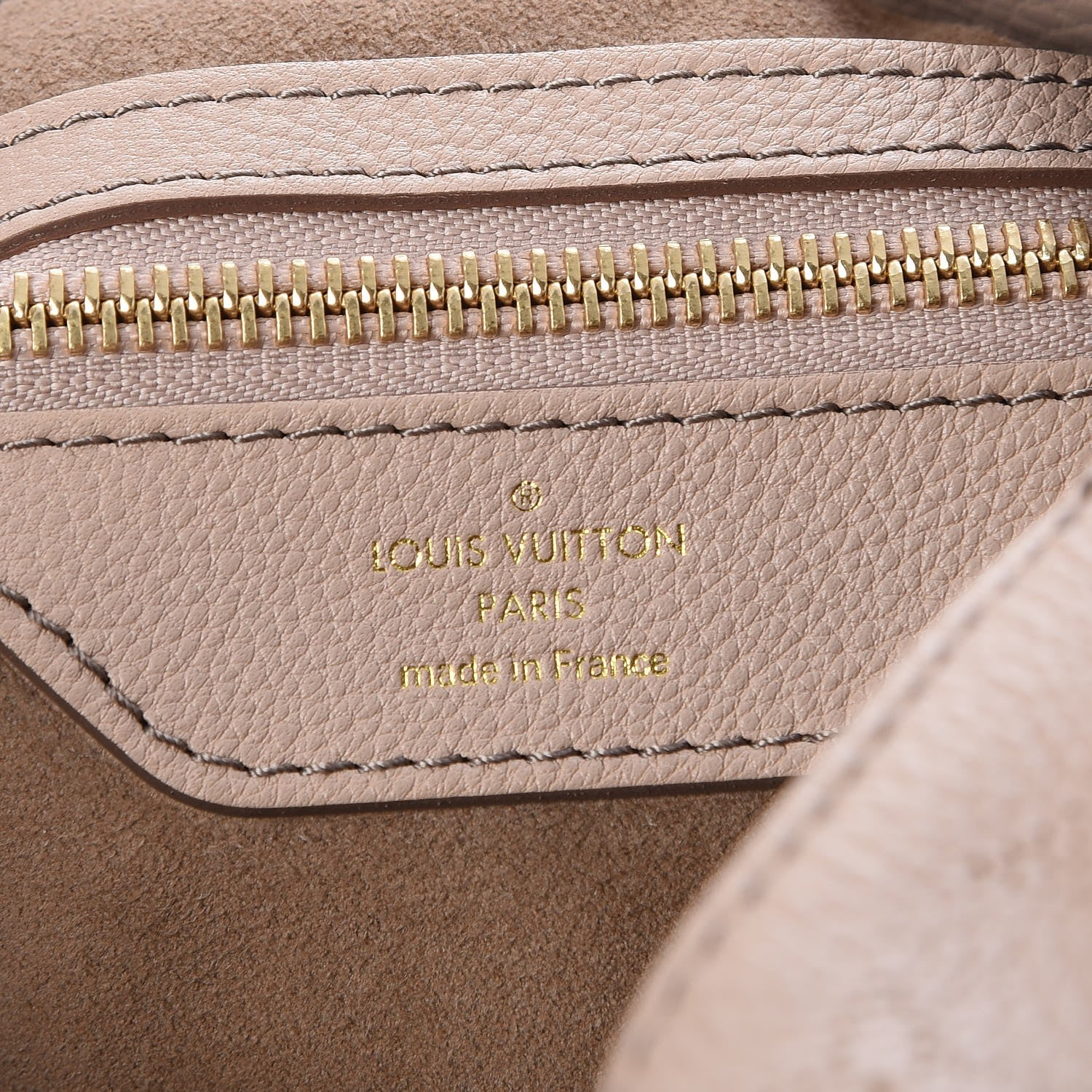 Louis Vuitton Mahina XL Sable 6 of 7