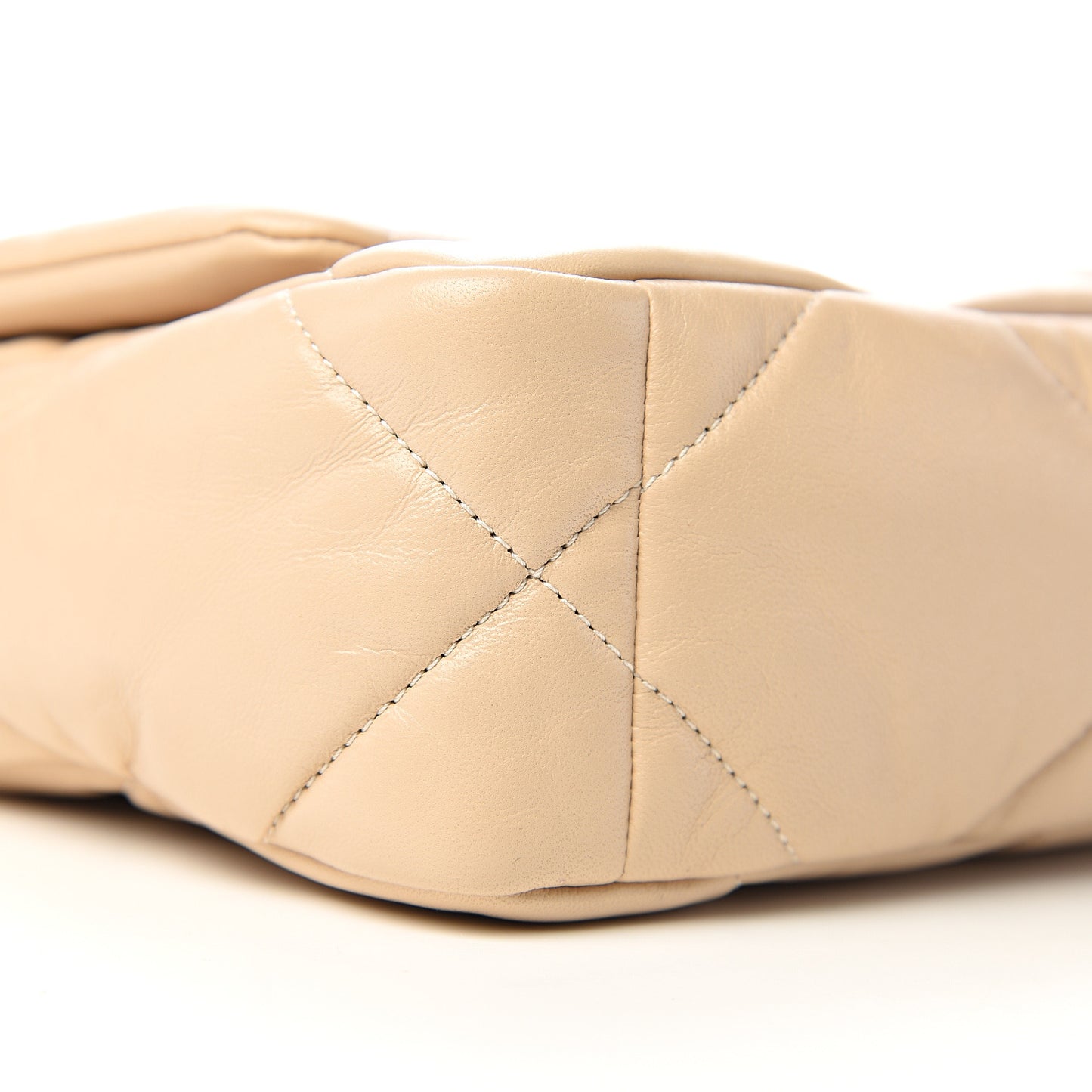 Lambskin Quilted Medium 19 Flap Beige