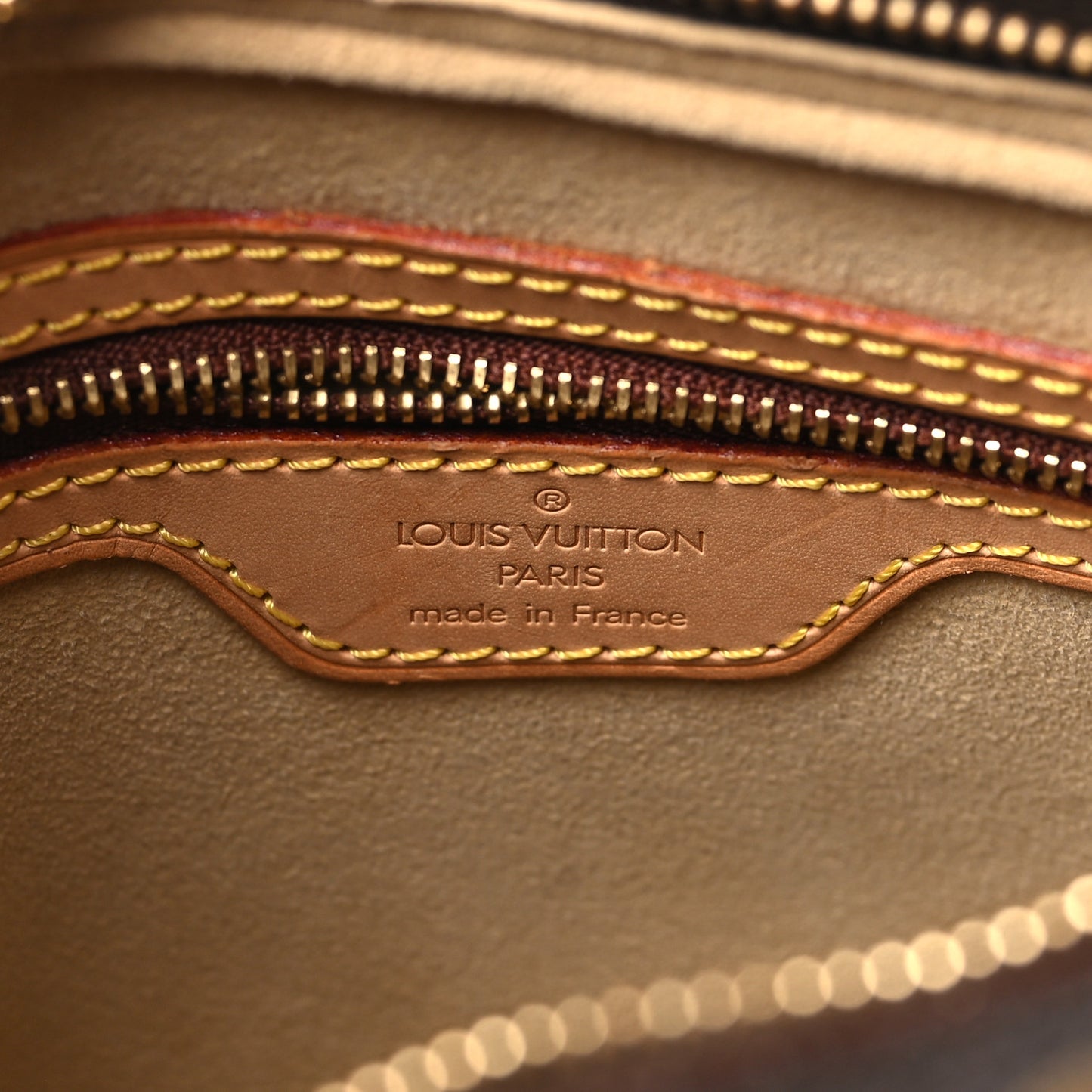Monogram Looping MM