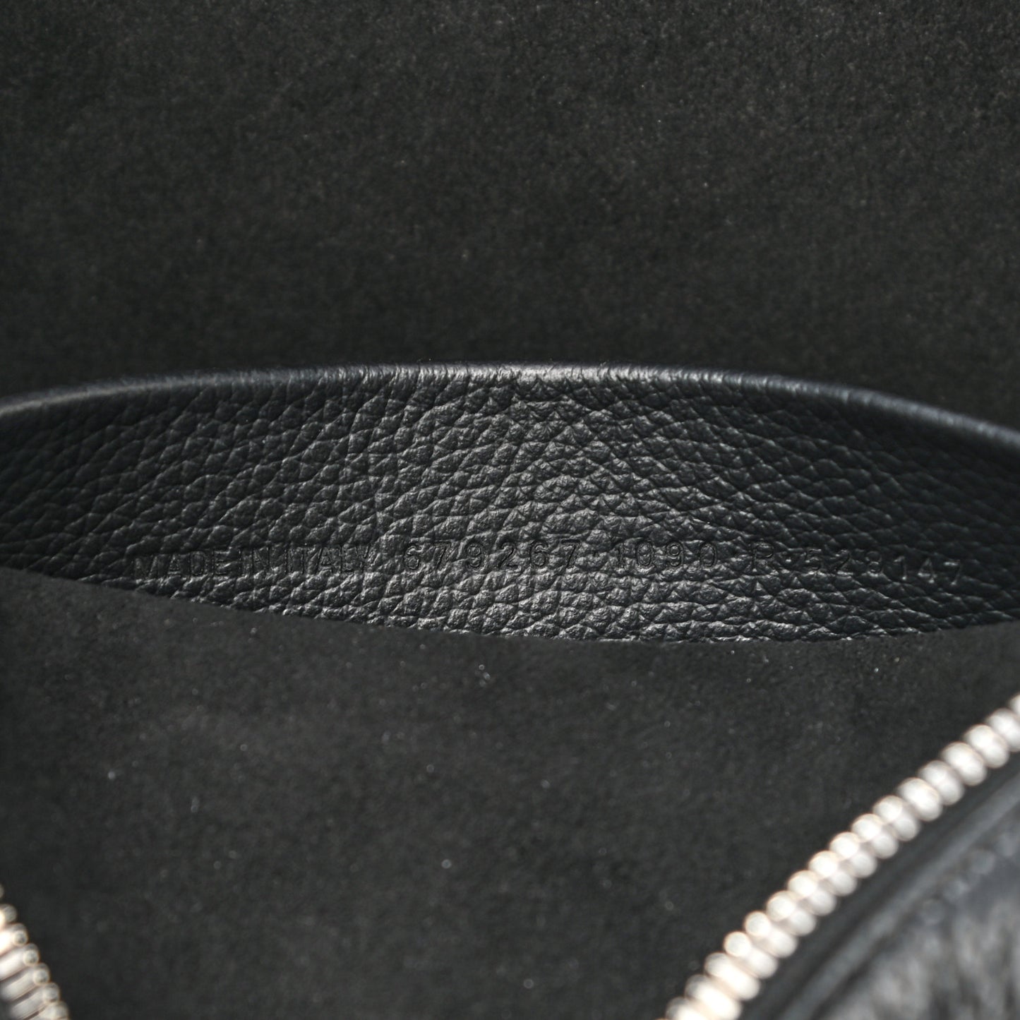 Calfskin Logo M Everyday Camera Bag Black