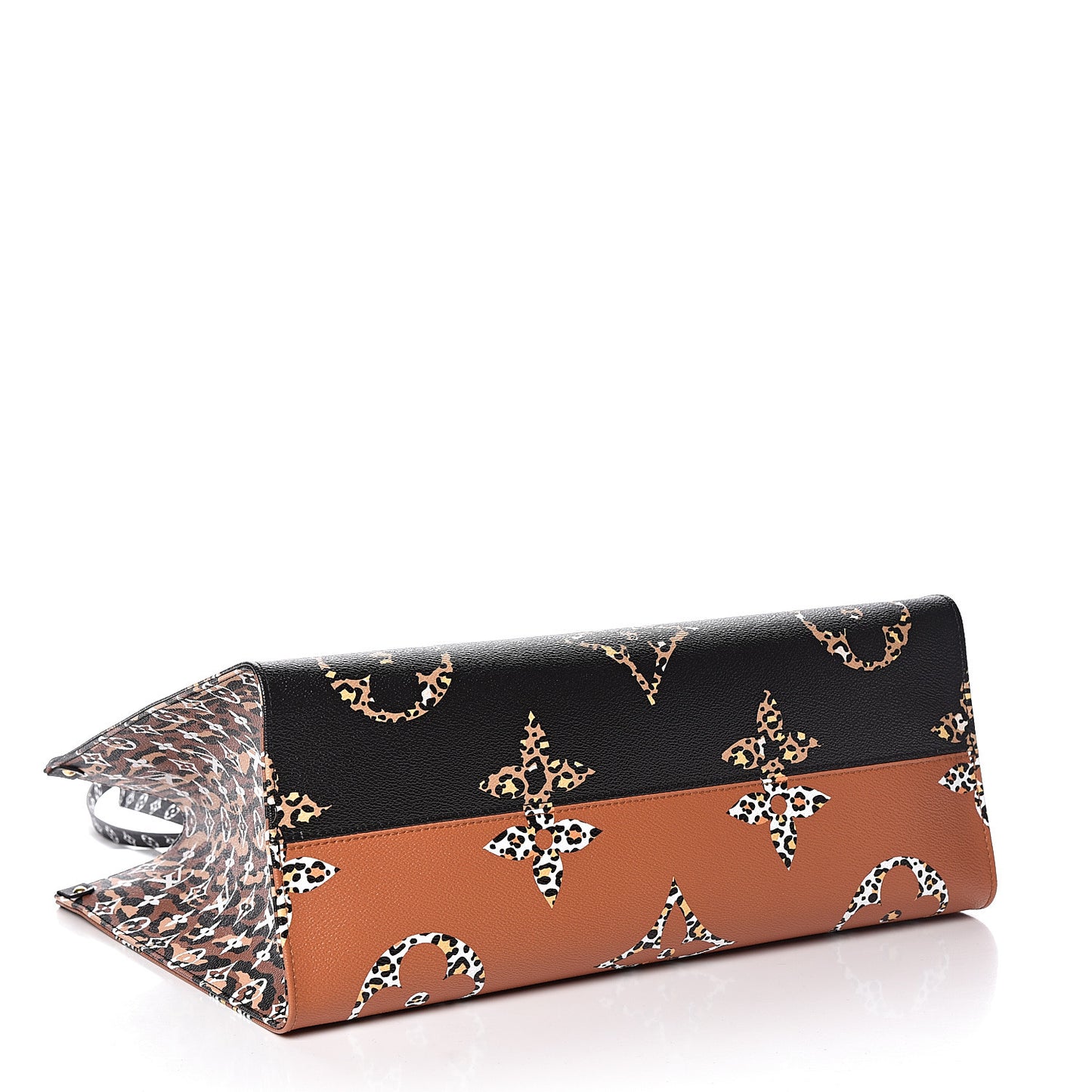 Monogram Giant Jungle Onthego GM Black