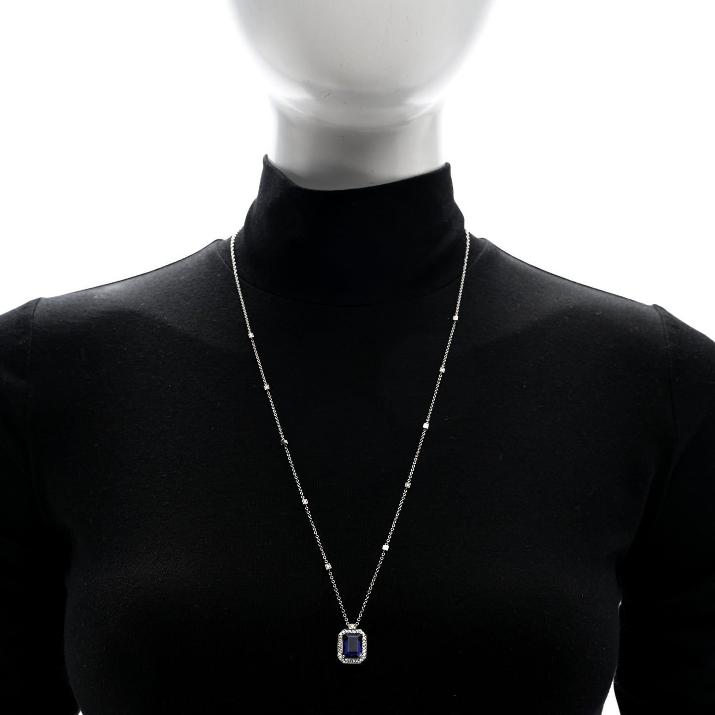 18K White Gold Diamond Iolite Pendant Necklace