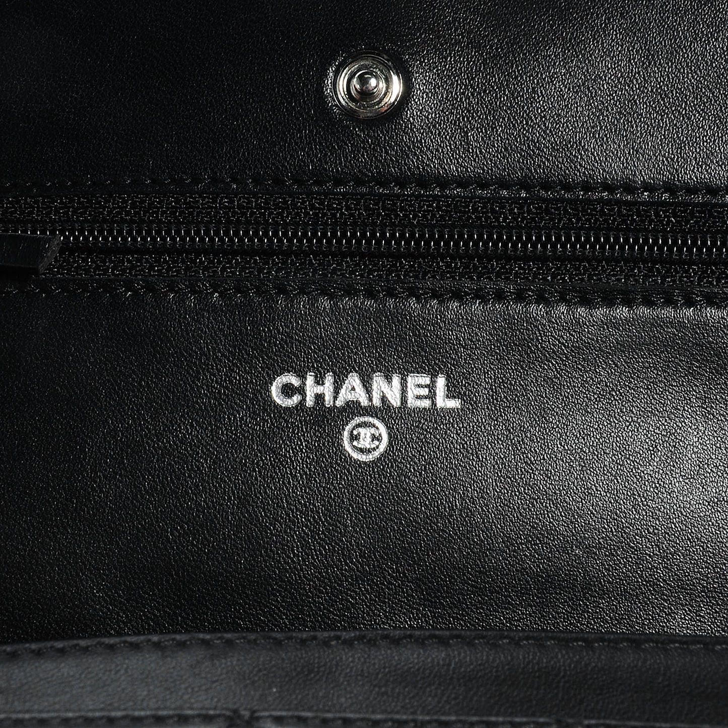 Lambskin Quilted Wallet On Chain WOC Black