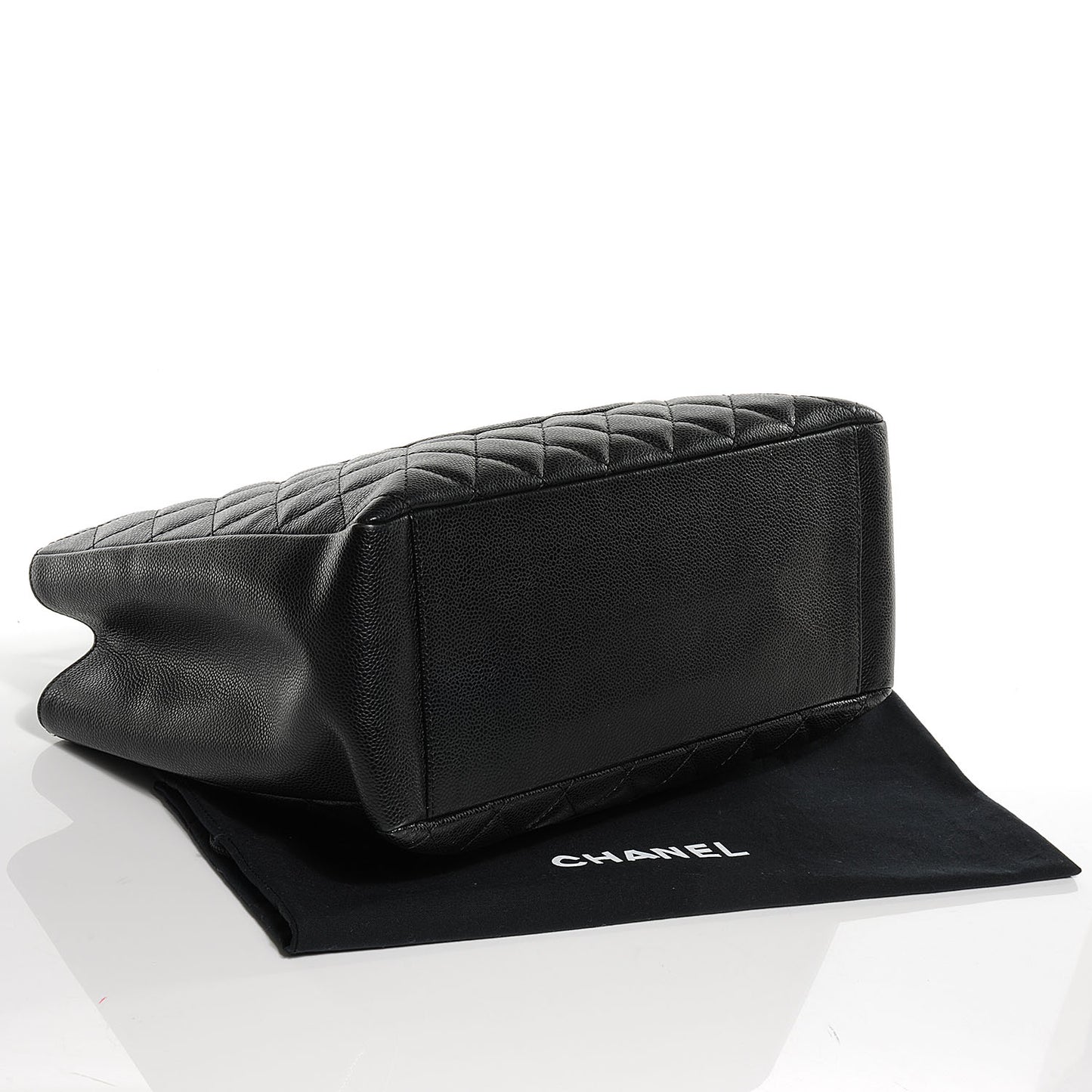 Caviar Grand Shopping Tote GST Black