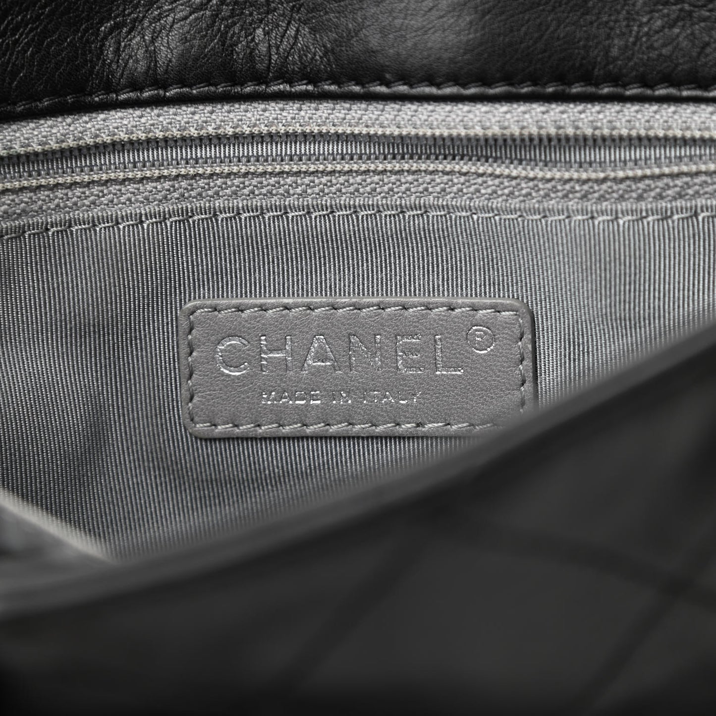Calfskin Coco Pleats Messenger Flap Black