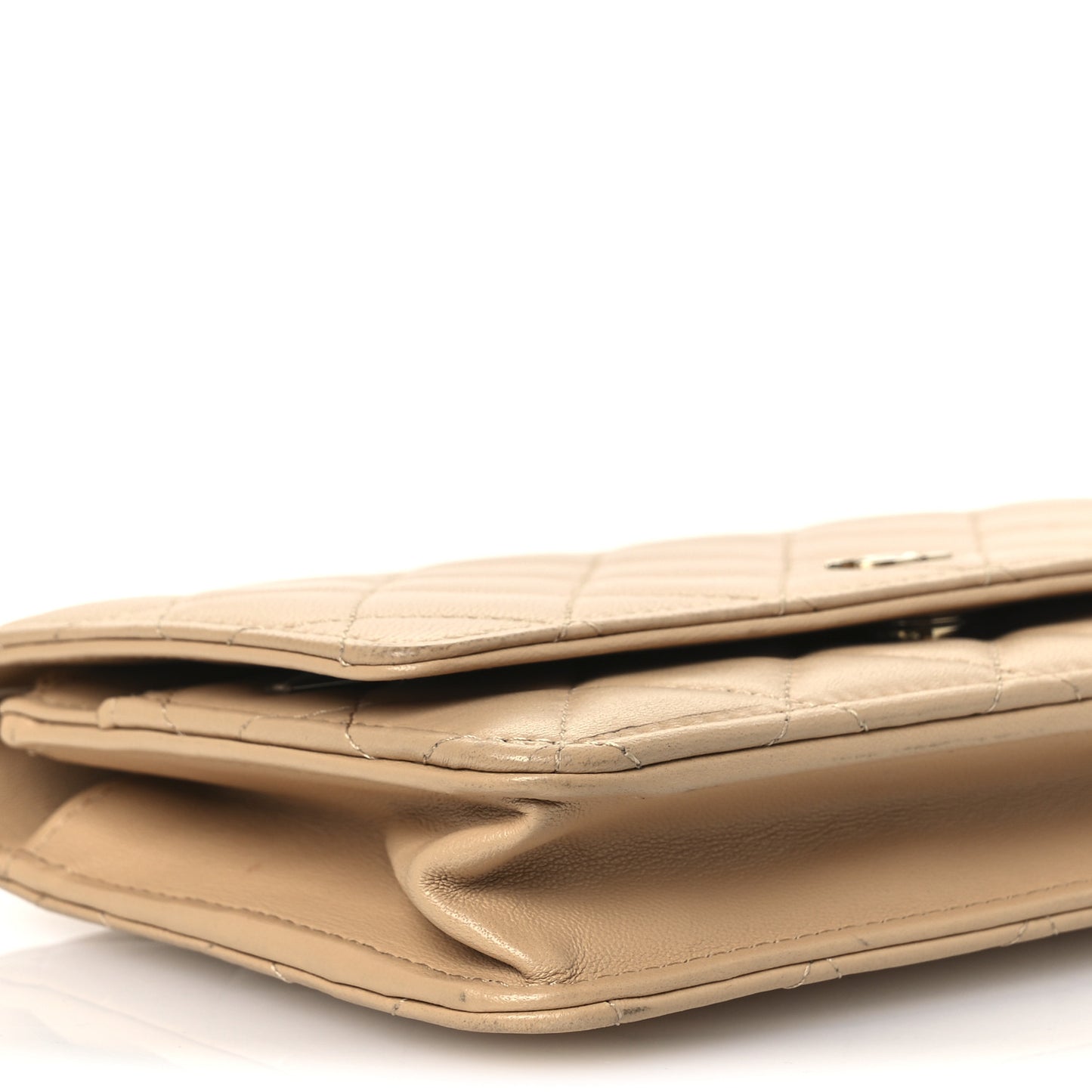 Lambskin Quilted Wallet On Chain WOC Beige