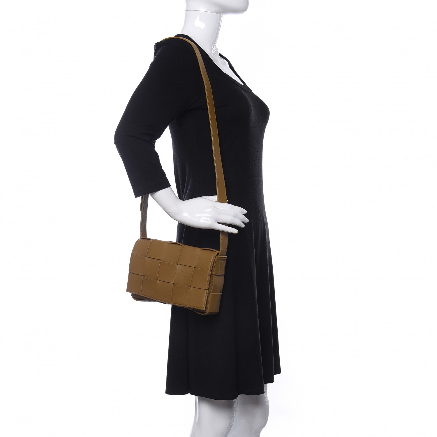 Bottega Veneta Nappa Maxi Intreccio Cassette Bag Acorn 2 of 9