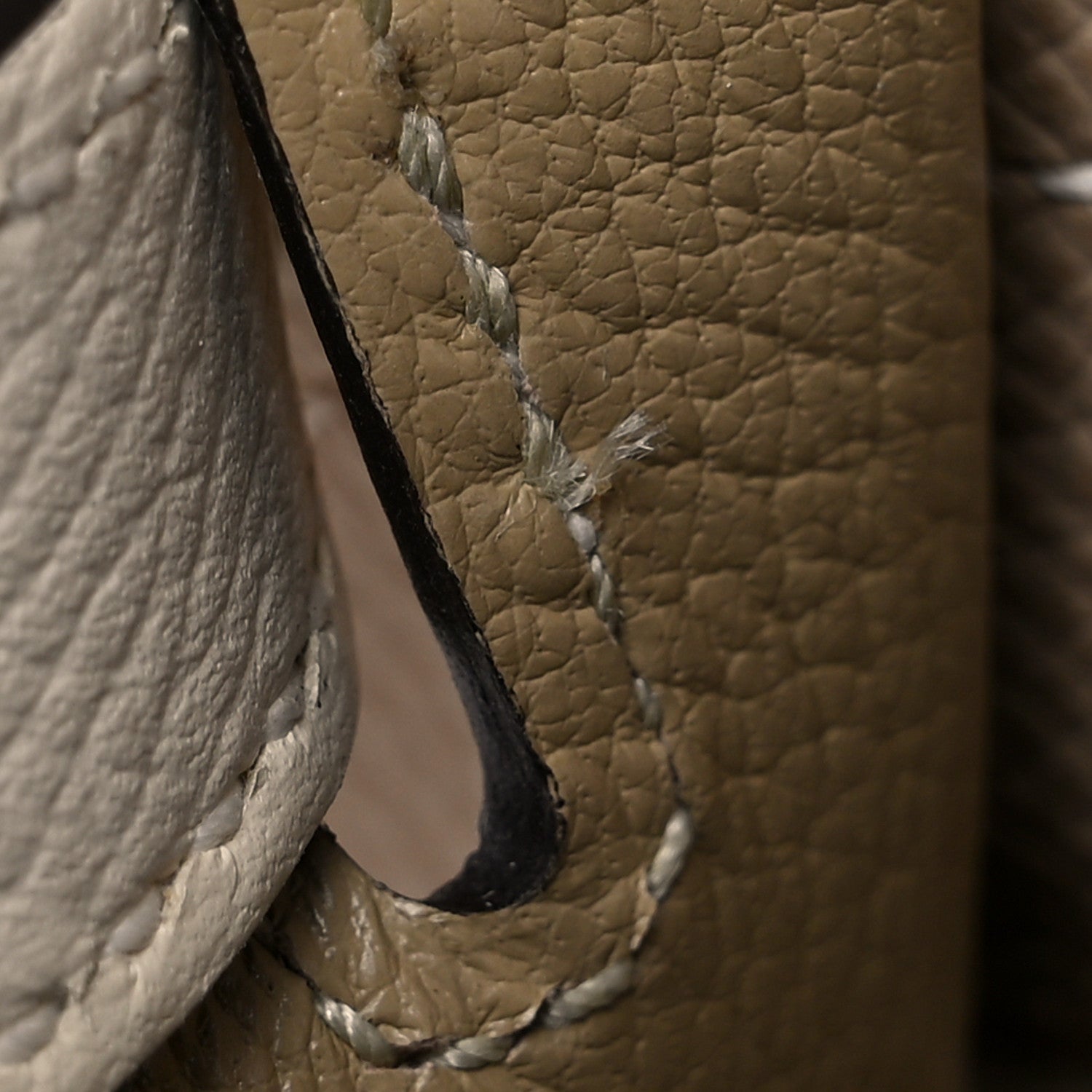 Hermes Epsom Bi-Color Horseshoe Kelly Sellier 28 Trench Craie 10 of 13