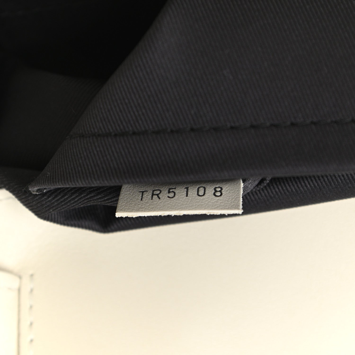 Louis Vuitton Taurillon Monogram Steamer PM White 7 of 12