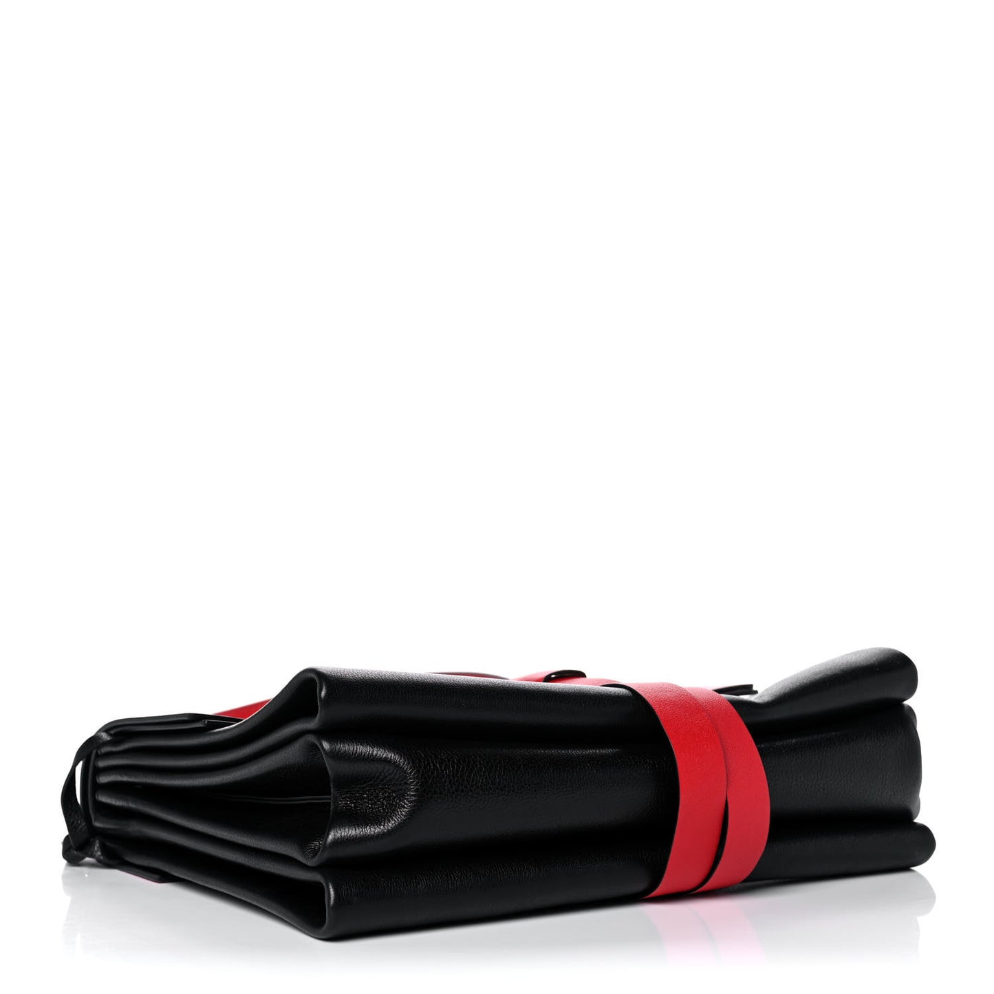 Smooth Calfskin Medium Vring Shoulder Bag Rouge Pur Cerise Black