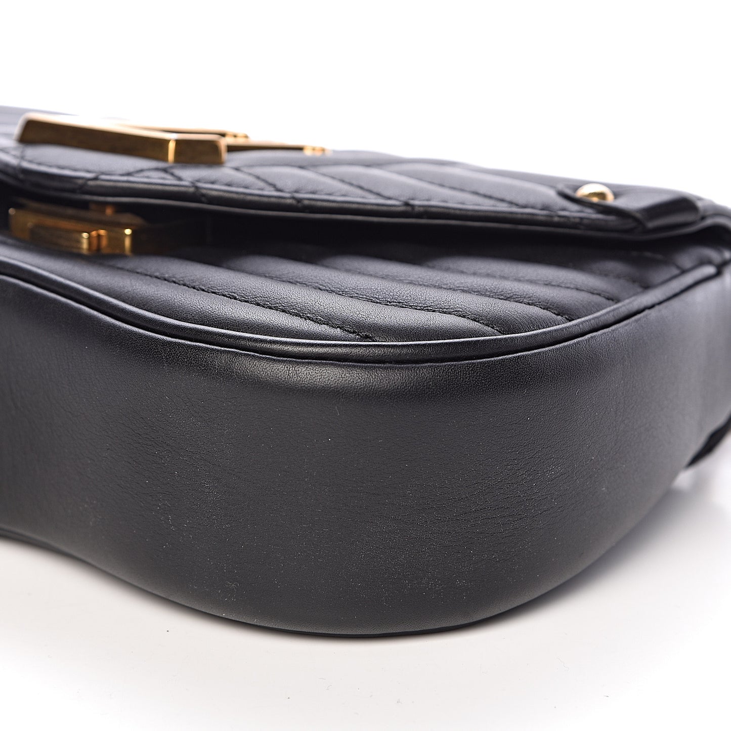 Calfskin New Wave Chain PM Black