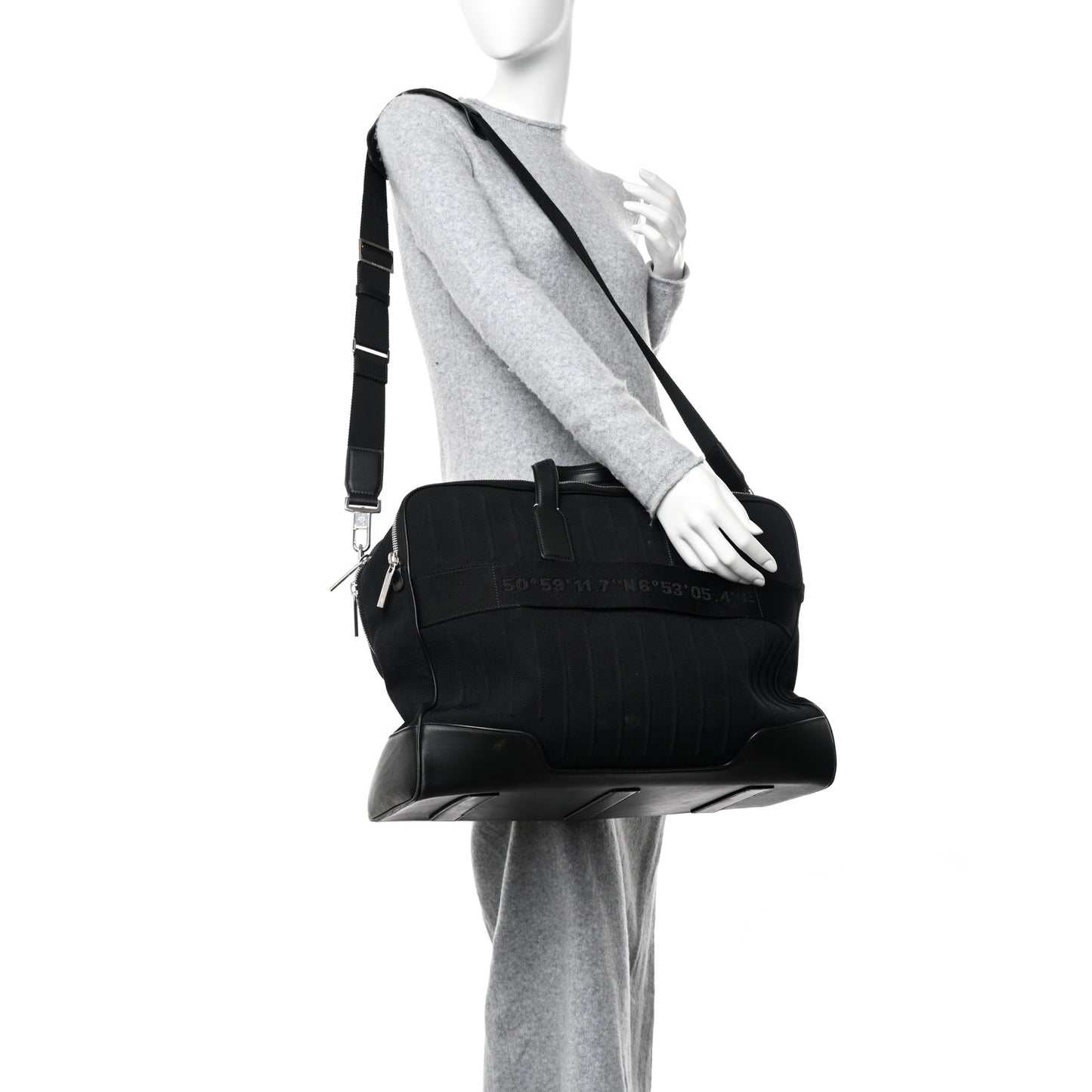 Canvas Never Still Weekender Bag Black