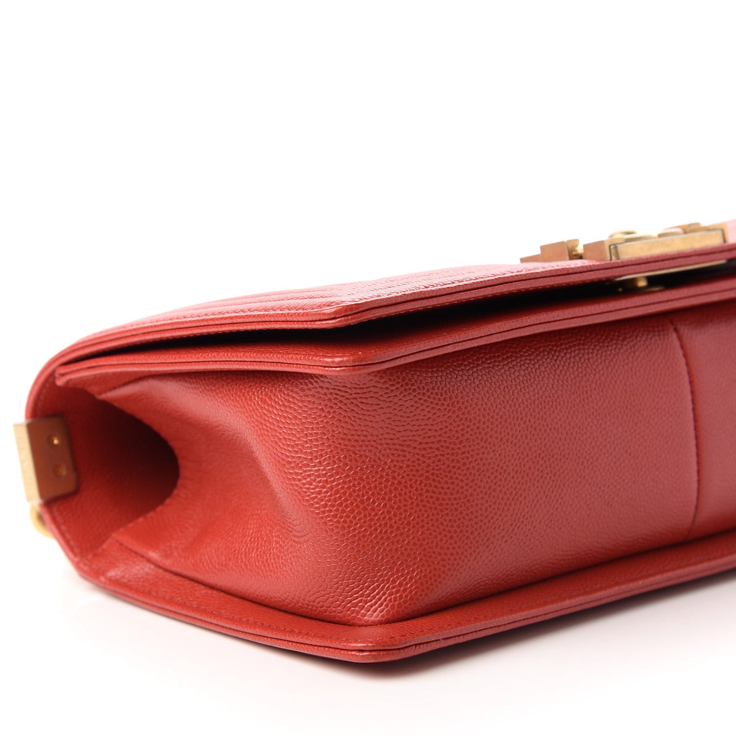 Caviar Chevron Quilted Medium Boy Flap Red