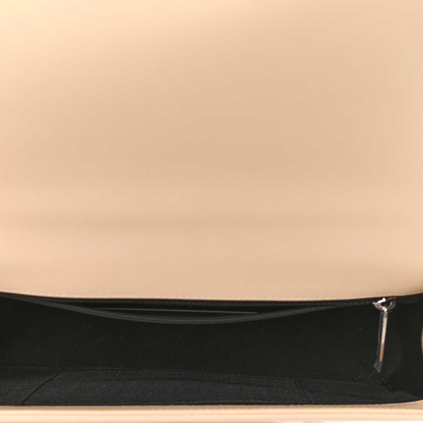 Patent Calfskin New Medium Boy Flap Plexiglass Beige